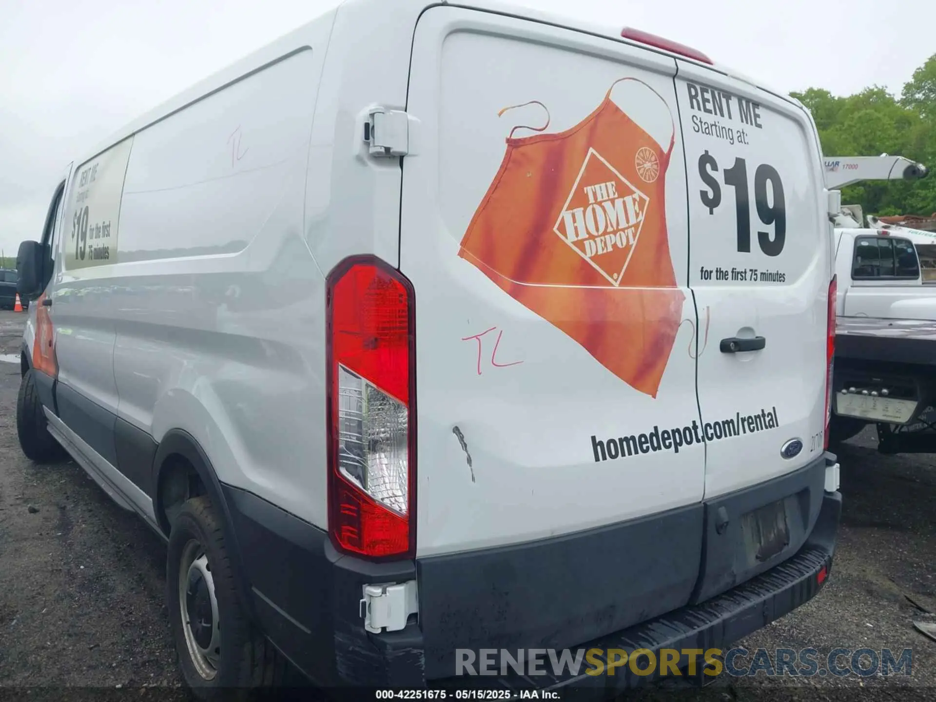 3 Photograph of a damaged car 1FTBR1Y87MKA76372 FORD TRANSIT-250 2021
