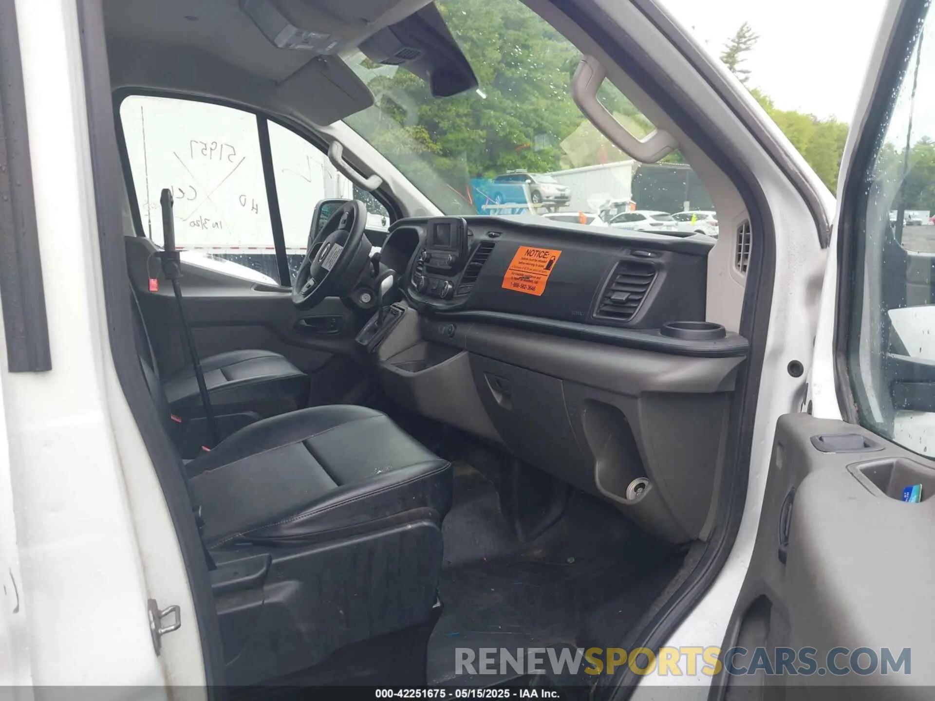 5 Photograph of a damaged car 1FTBR1Y87MKA76372 FORD TRANSIT-250 2021
