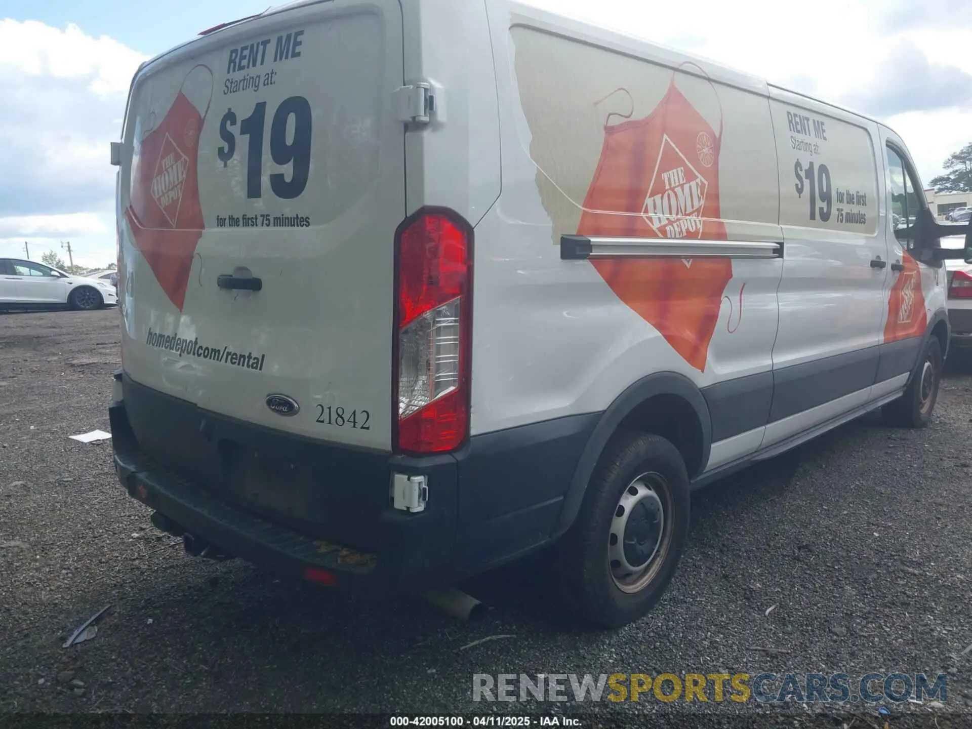 4 Photograph of a damaged car 1FTBR1Y88MKA76509 FORD TRANSIT-250 2021