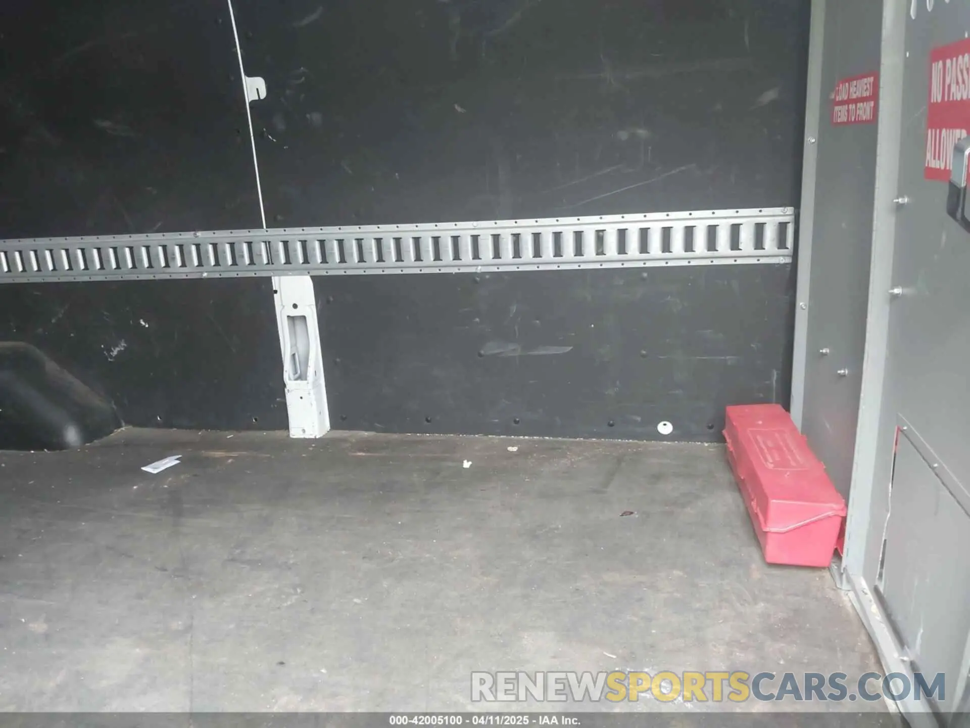 8 Photograph of a damaged car 1FTBR1Y88MKA76509 FORD TRANSIT-250 2021