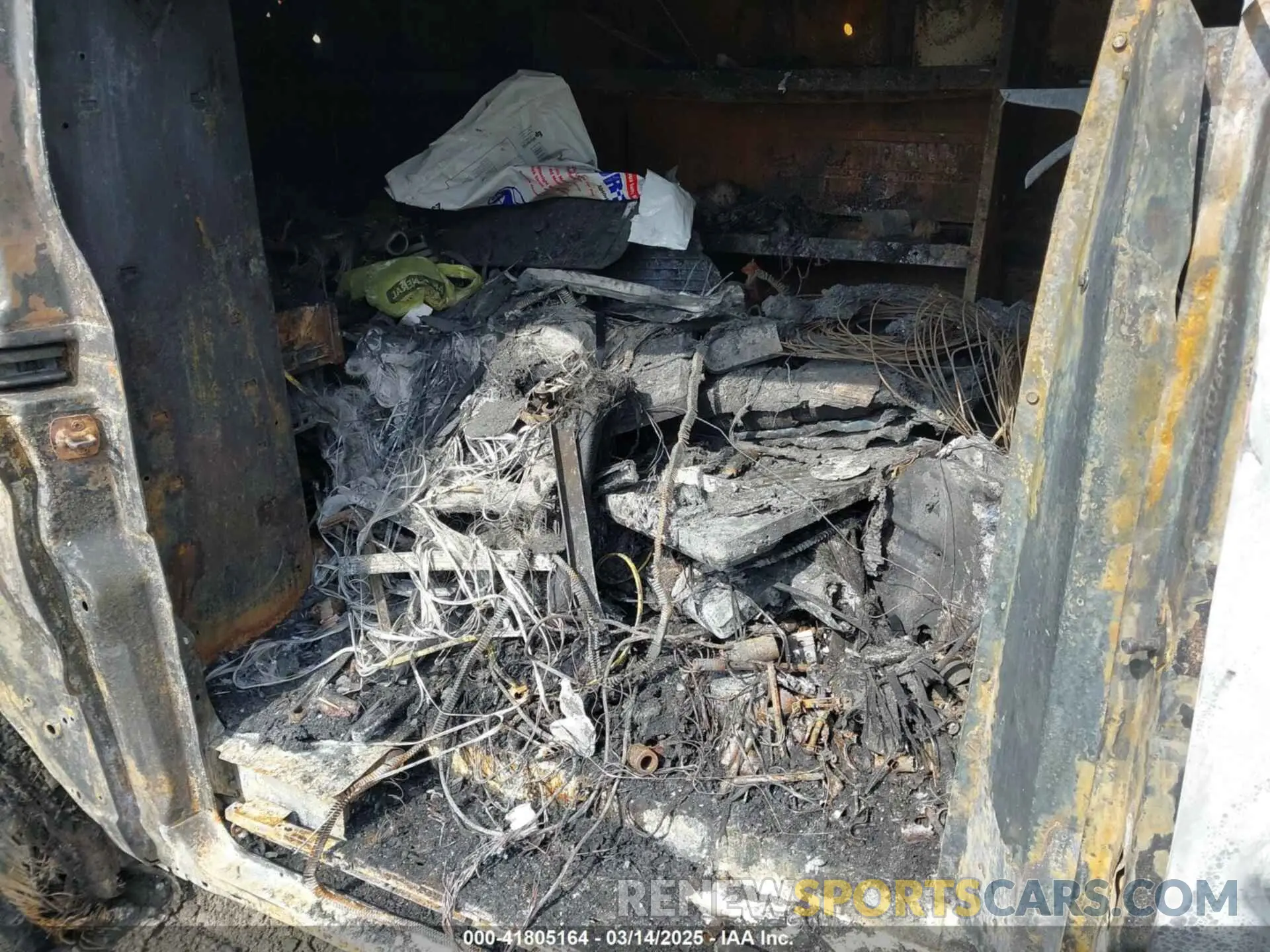 8 Photograph of a damaged car 1FTBR1YGXMKA98700 FORD TRANSIT-250 2021