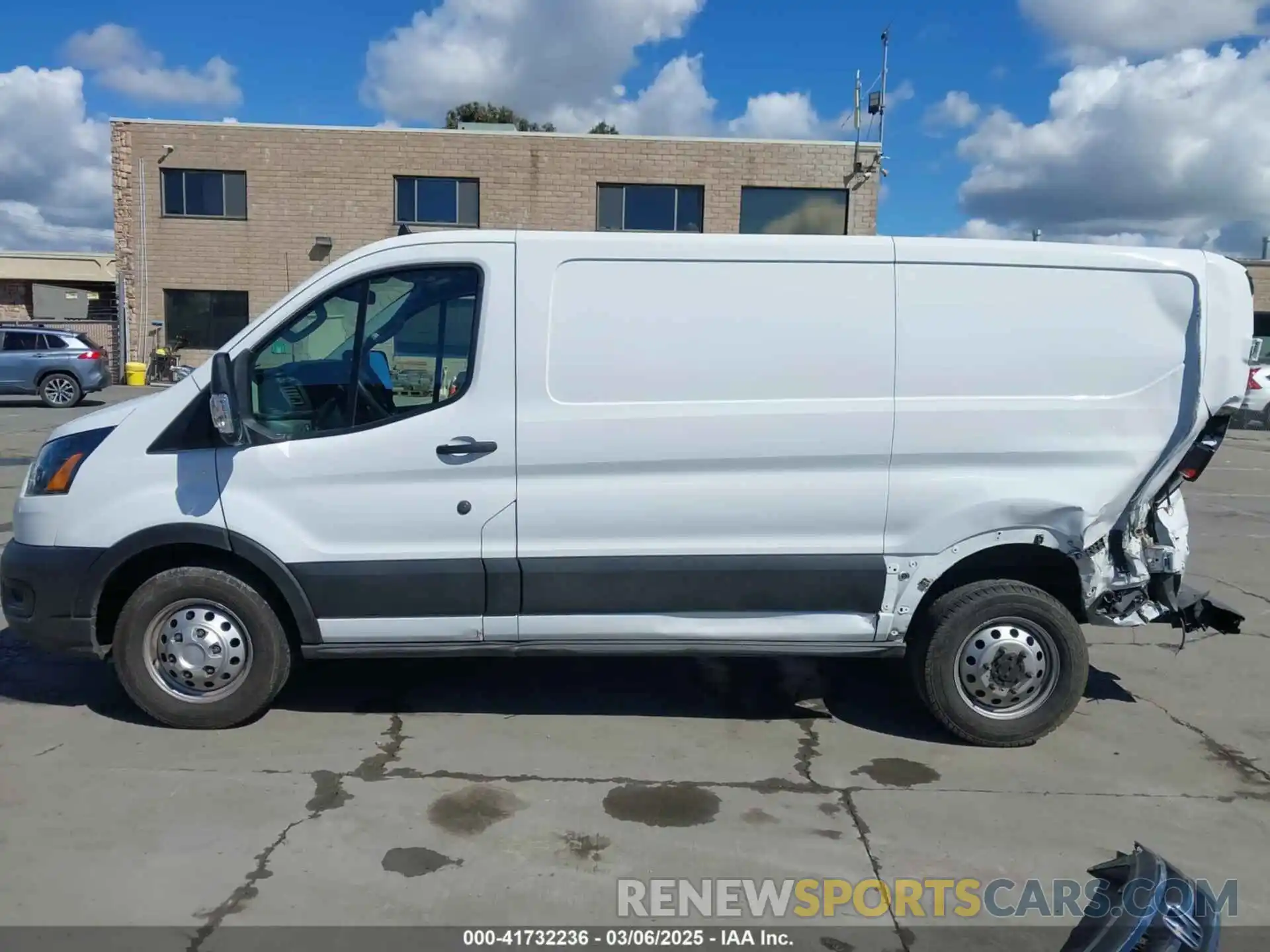 14 Photograph of a damaged car 1FTBR2Y80MKA35393 FORD TRANSIT-250 2021