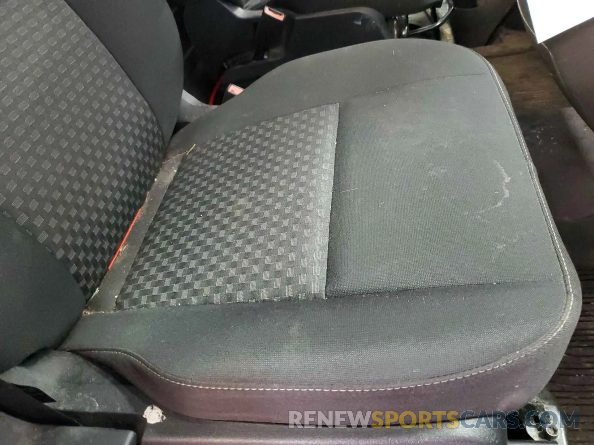 27 Photograph of a damaged car 1FTBR2YG8MKA43152 FORD TRANSIT-250 2021