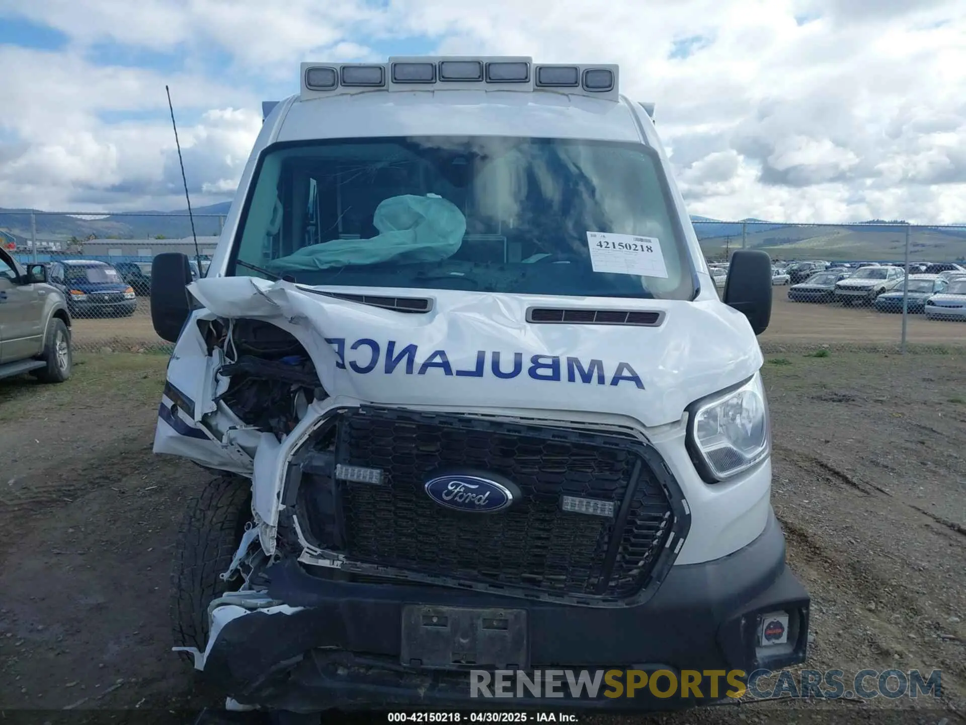 13 Photograph of a damaged car 1FDBR1CG6NKA76214 FORD TRANSIT-250 2022