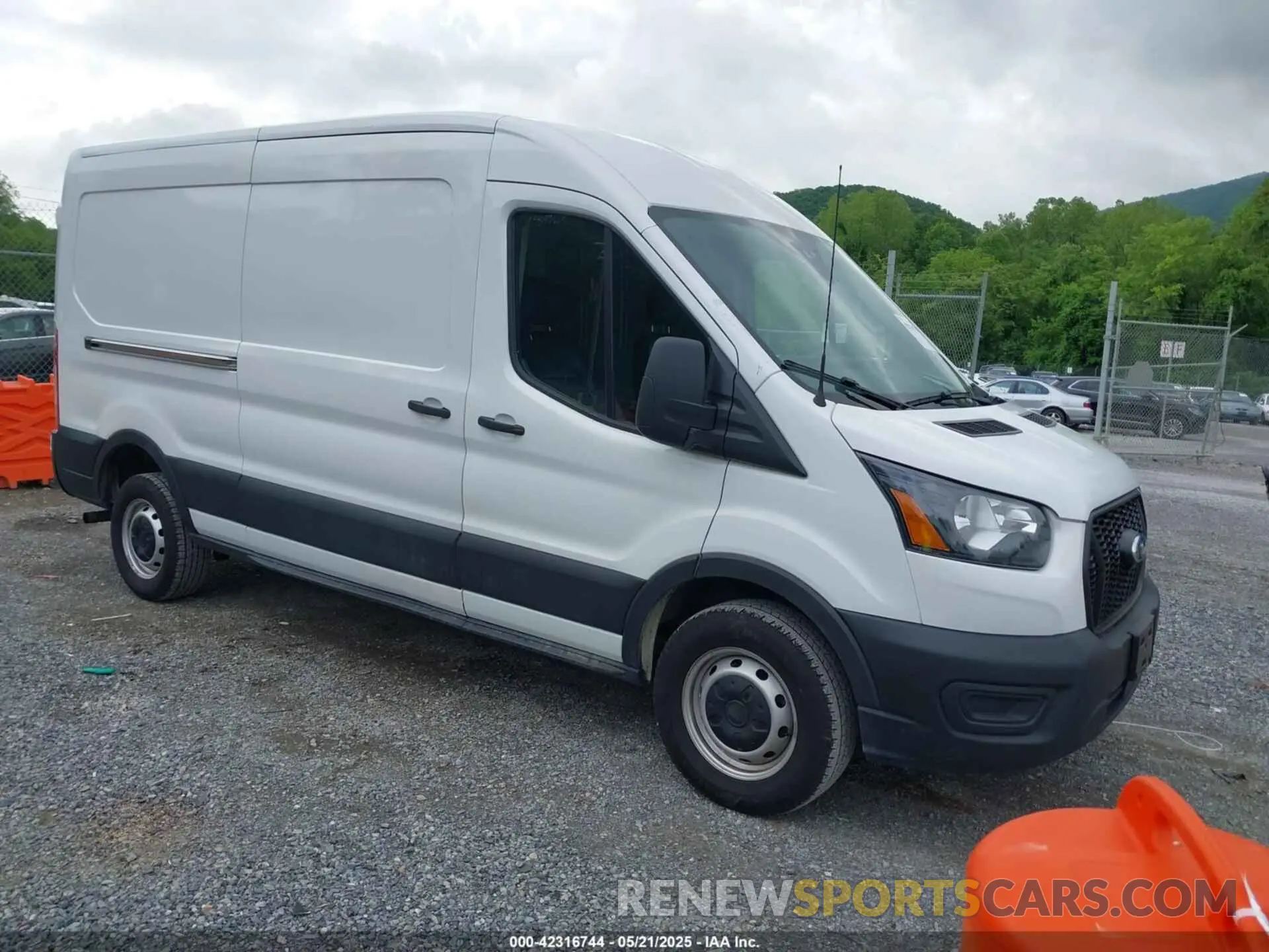 1 Photograph of a damaged car 1FTBR1C85NKA74578 FORD TRANSIT-250 2022
