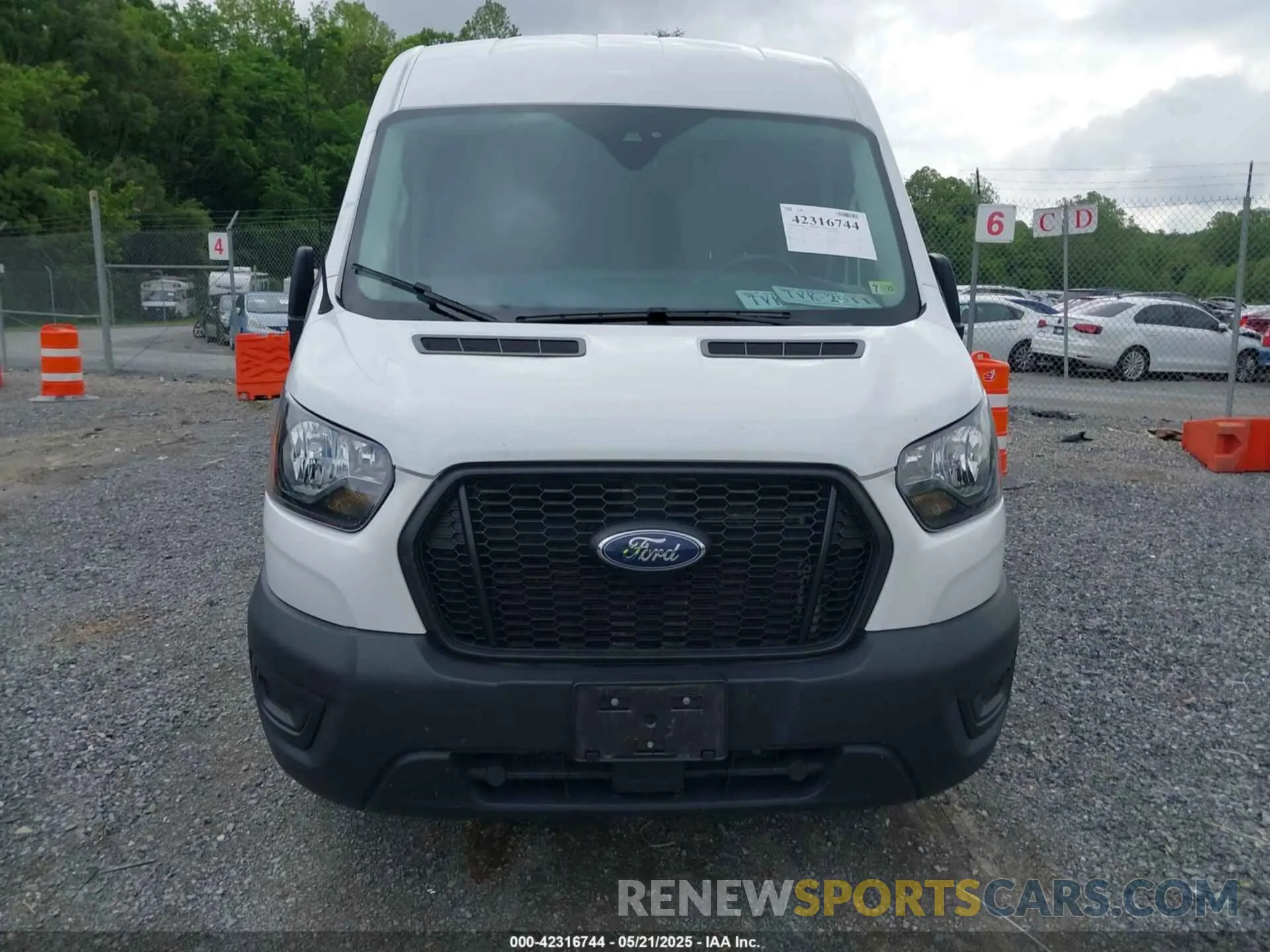 12 Photograph of a damaged car 1FTBR1C85NKA74578 FORD TRANSIT-250 2022