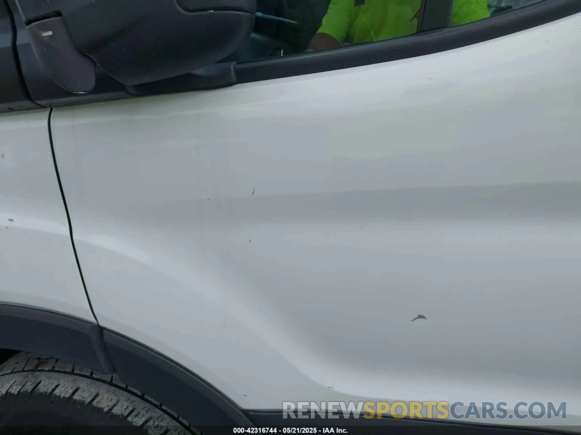 17 Photograph of a damaged car 1FTBR1C85NKA74578 FORD TRANSIT-250 2022
