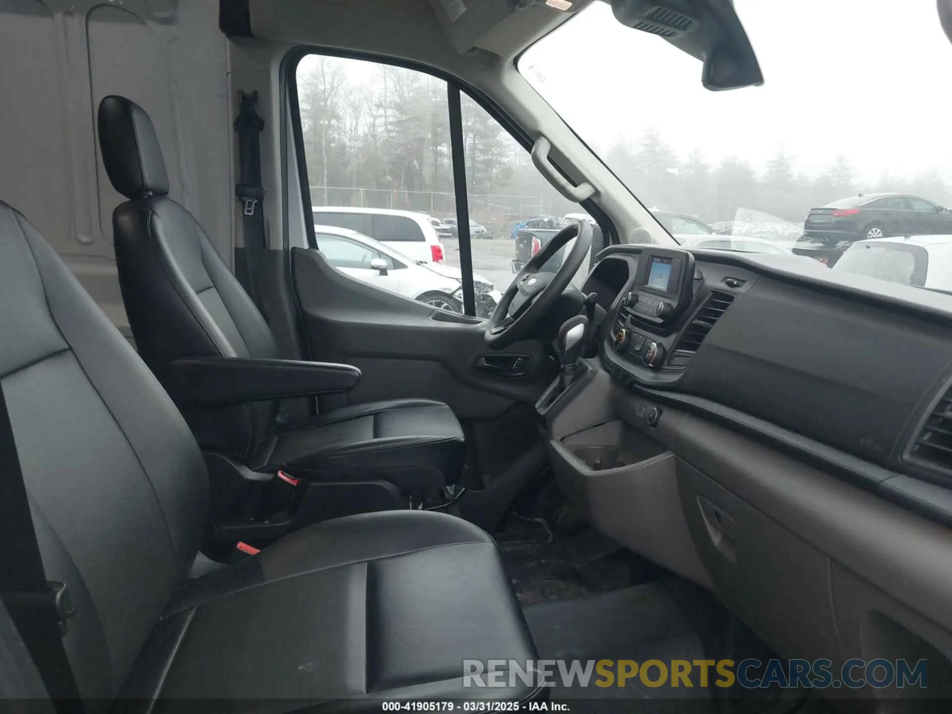 5 Photograph of a damaged car 1FTBR2X83NKA80895 FORD TRANSIT-250 2022