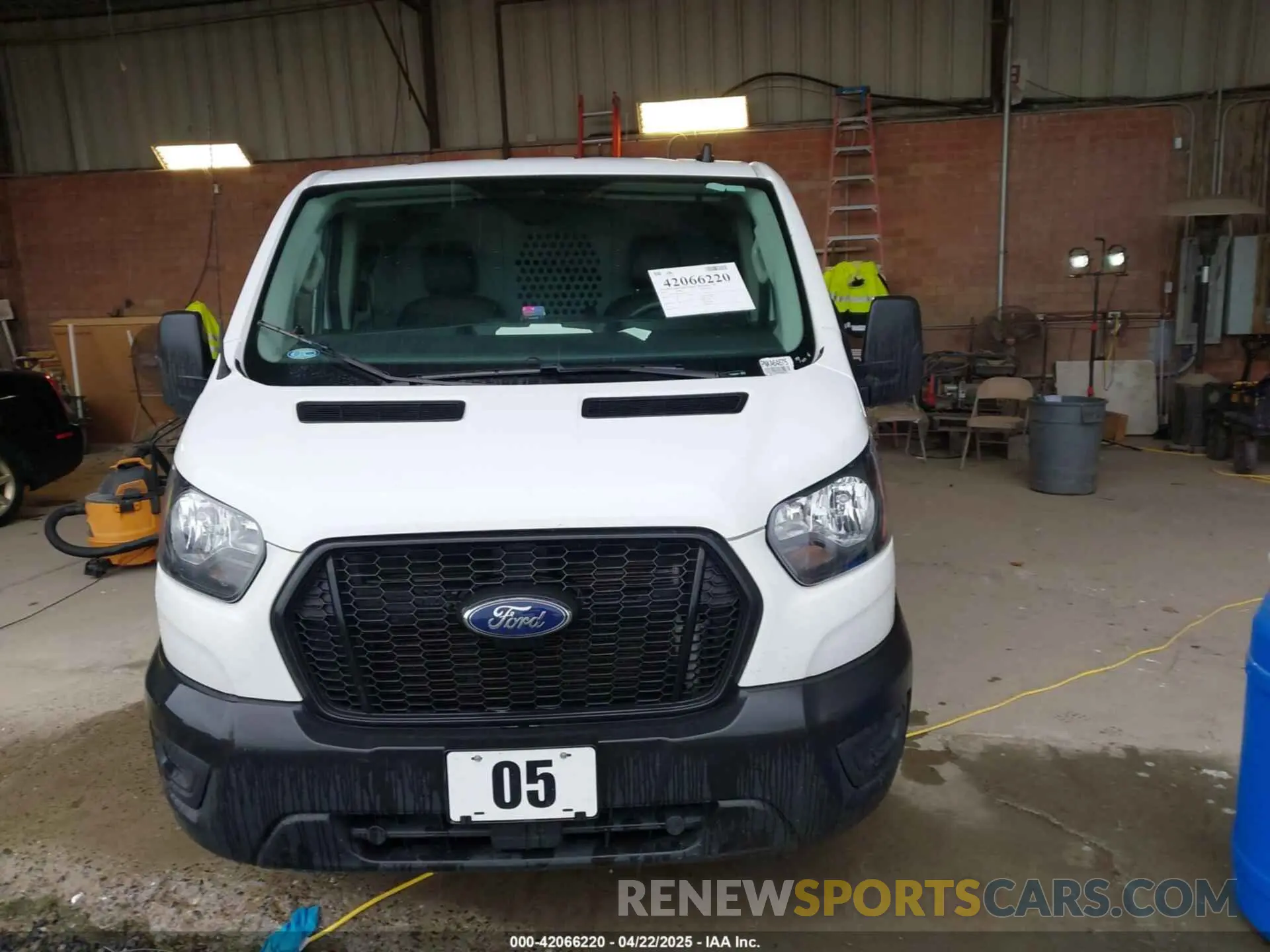 12 Photograph of a damaged car 1FTBR2Y8XNKA64675 FORD TRANSIT-250 2022