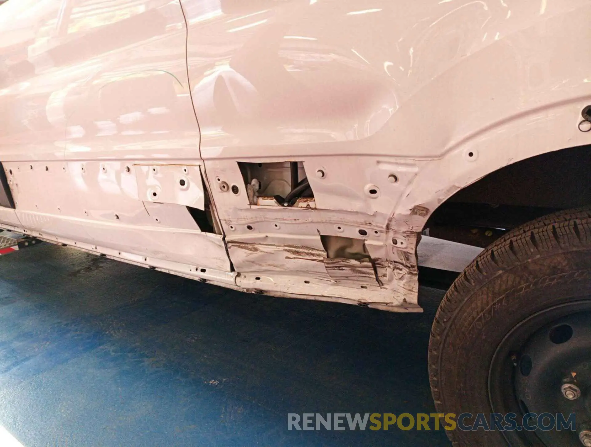 18 Photograph of a damaged car 1FTBR1C82PKB02212 FORD TRANSIT-250 2023