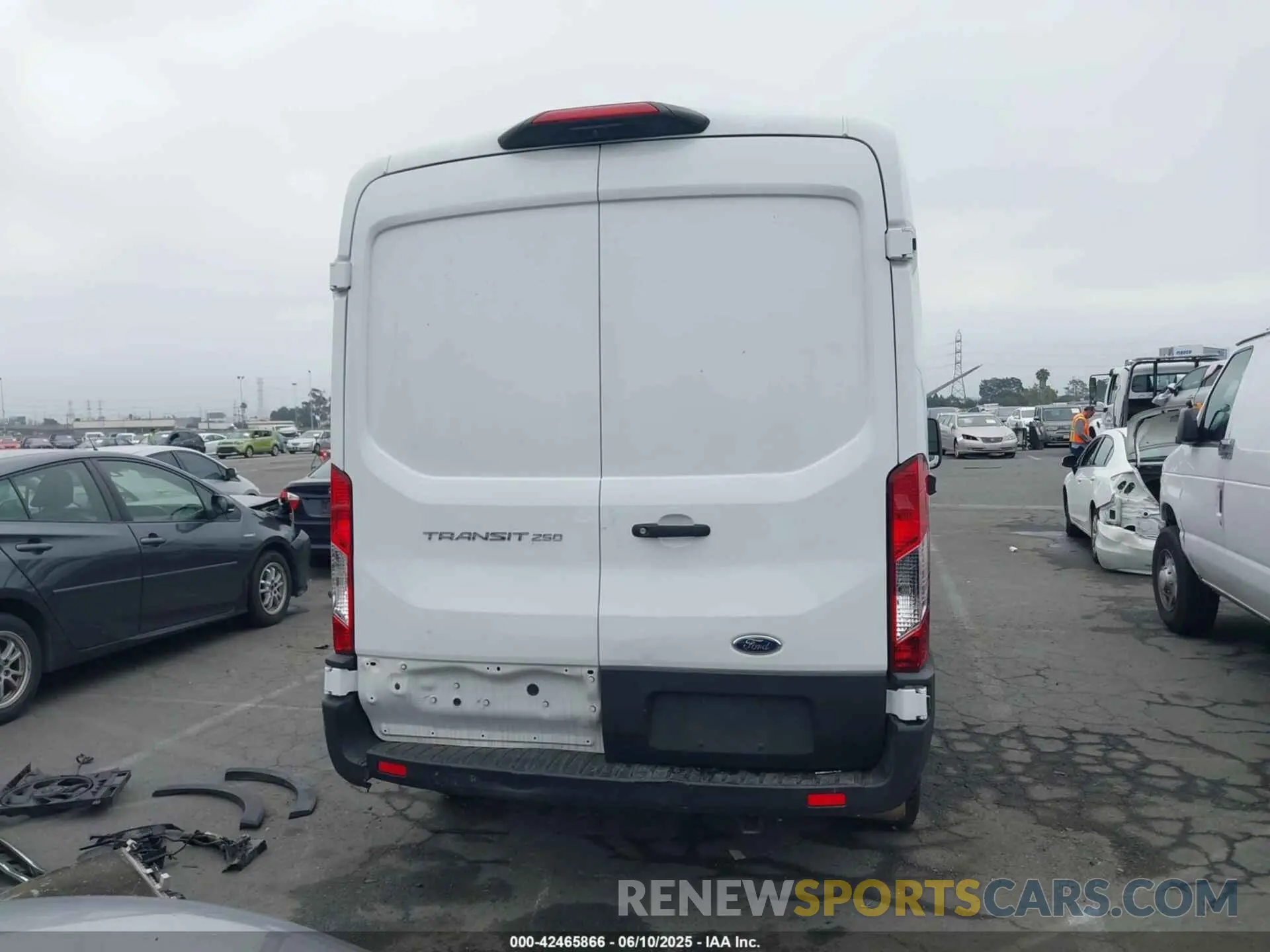 17 Photograph of a damaged car 1FTBR1C86PKA02758 FORD TRANSIT-250 2023
