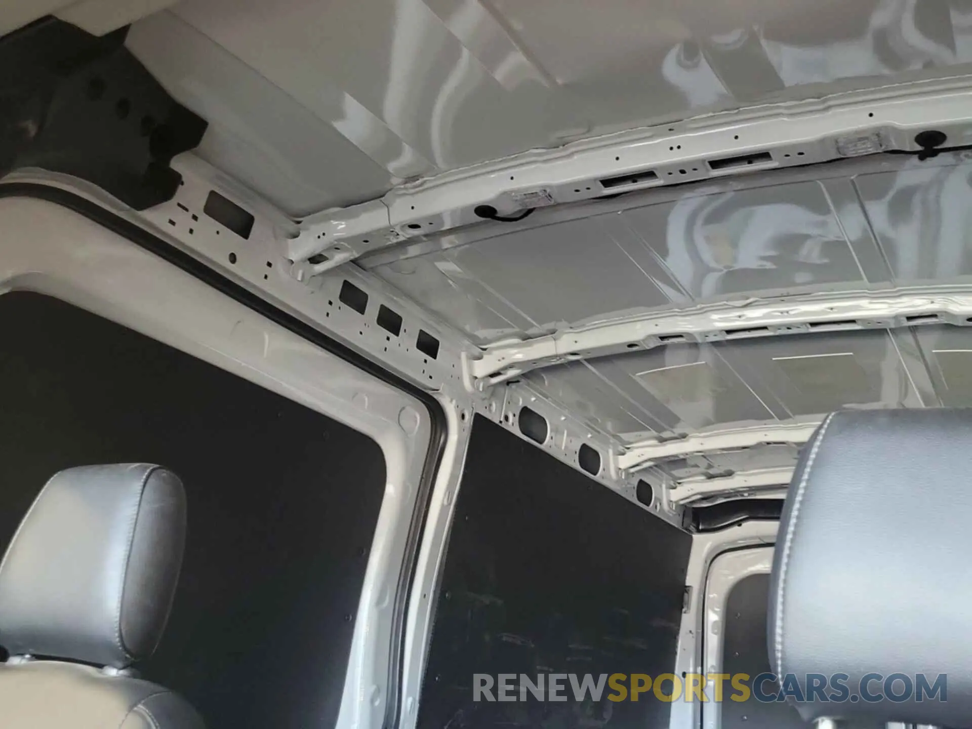 5 Photograph of a damaged car 1FTBR1C89PKA22695 FORD TRANSIT-250 2023