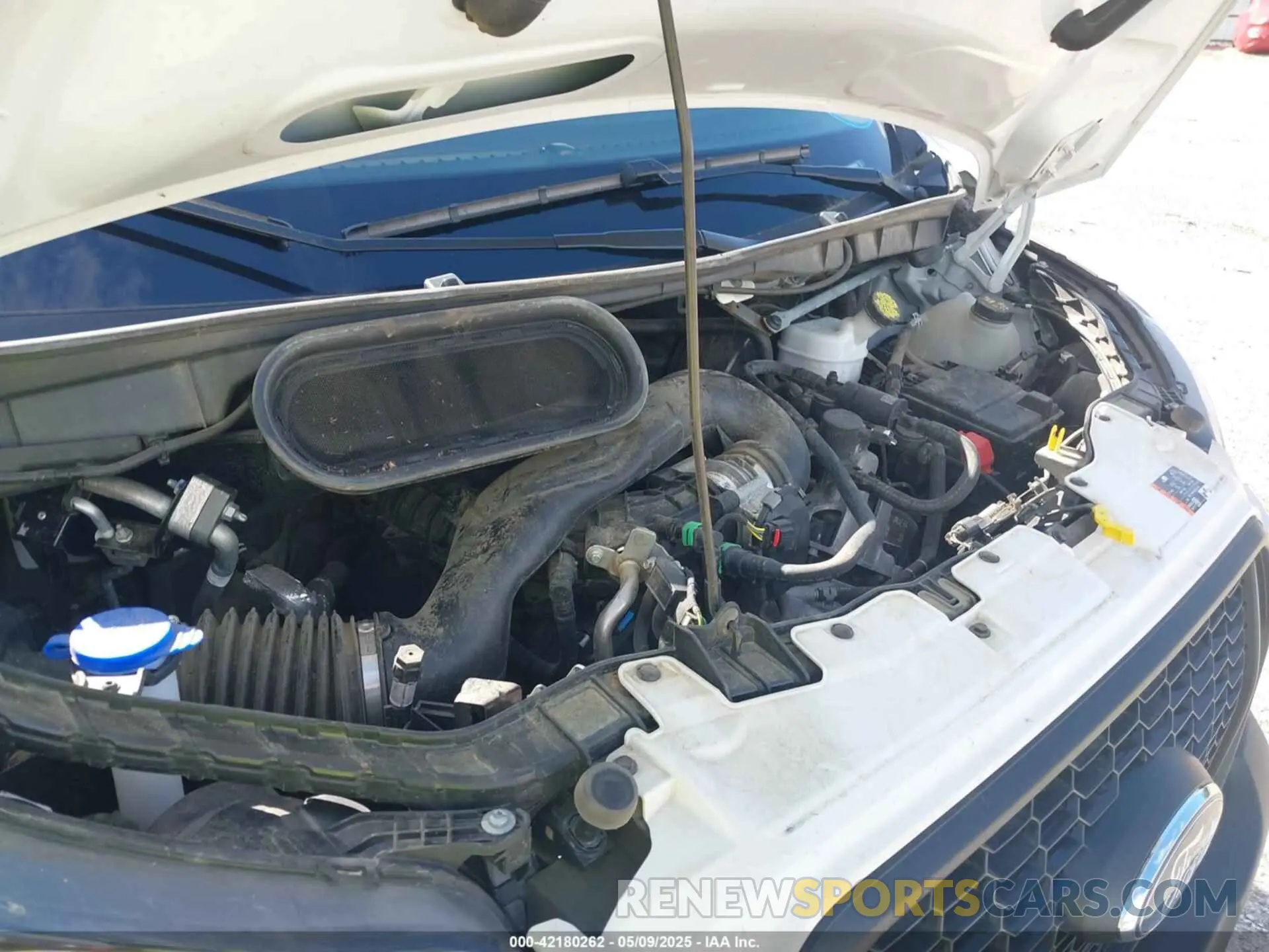 18 Photograph of a damaged car 1FTBR1X81PKB46146 FORD TRANSIT-250 2023
