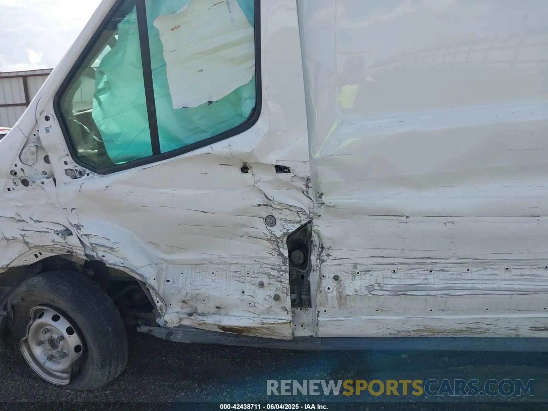 17 Photograph of a damaged car 1FTBR1X82PKB00776 FORD TRANSIT-250 2023