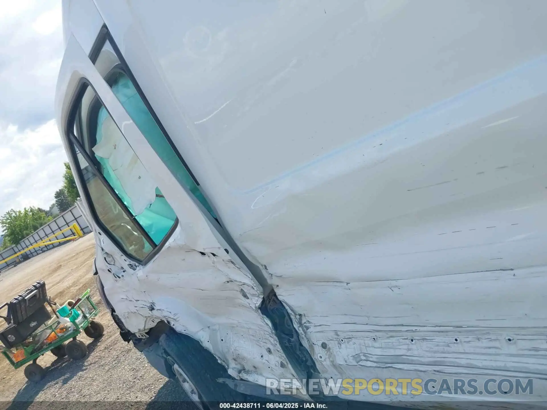 18 Photograph of a damaged car 1FTBR1X82PKB00776 FORD TRANSIT-250 2023