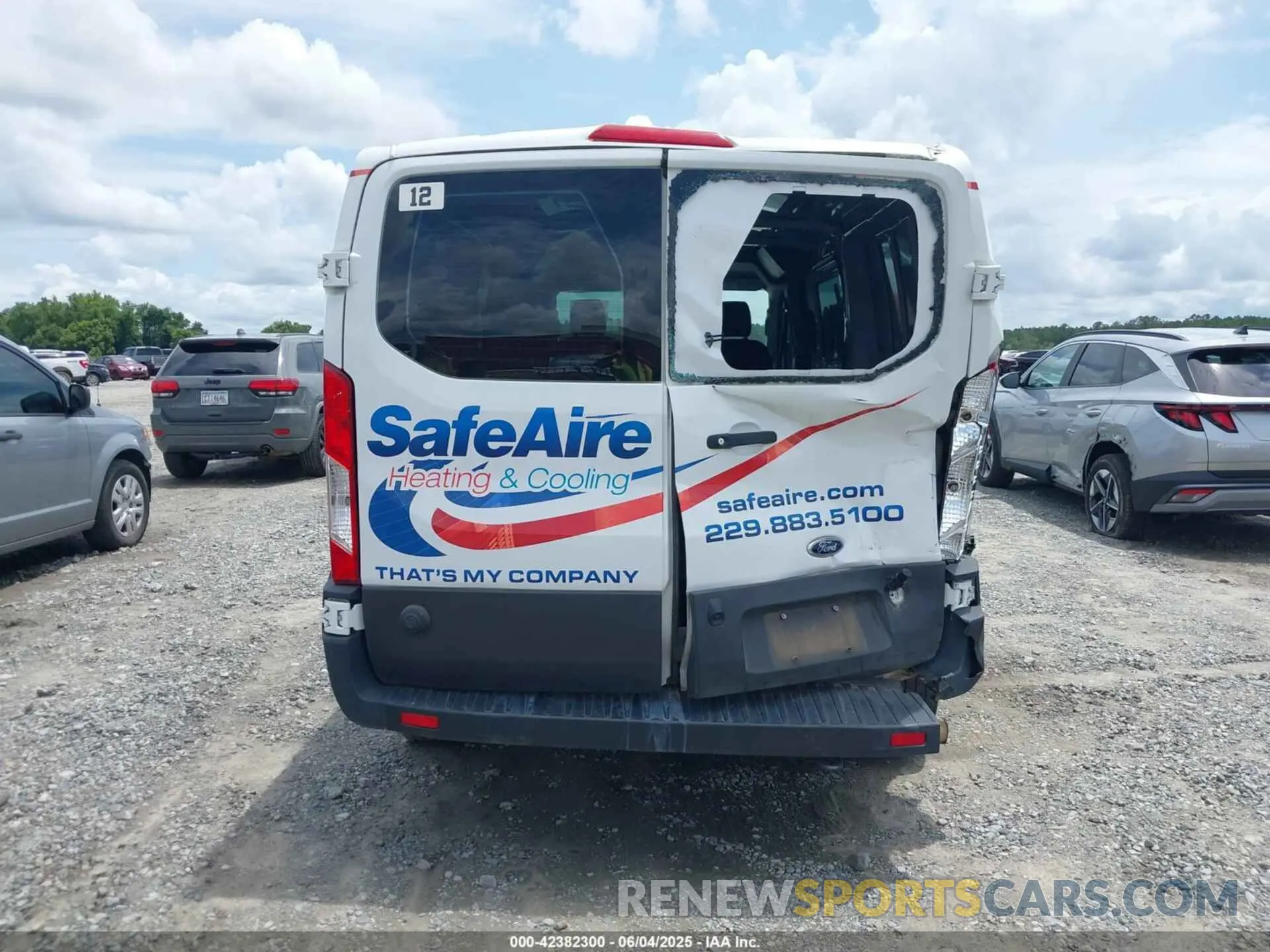 16 Photograph of a damaged car 1FTBR1Y88PKA76644 FORD TRANSIT-250 2023