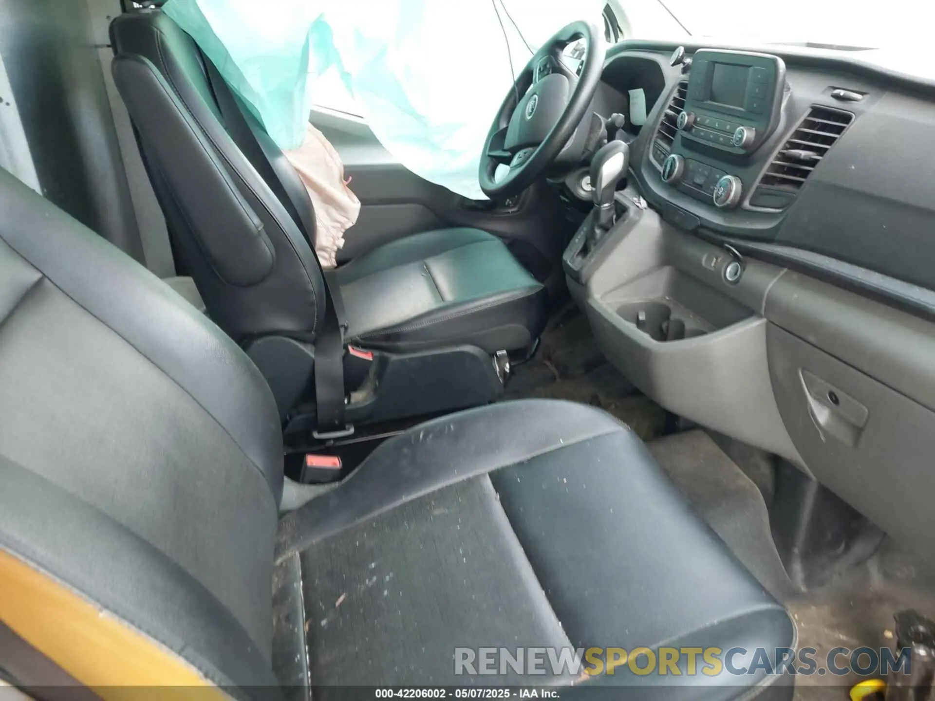 5 Photograph of a damaged car 1FTBR1Y88PKB28094 FORD TRANSIT-250 2023