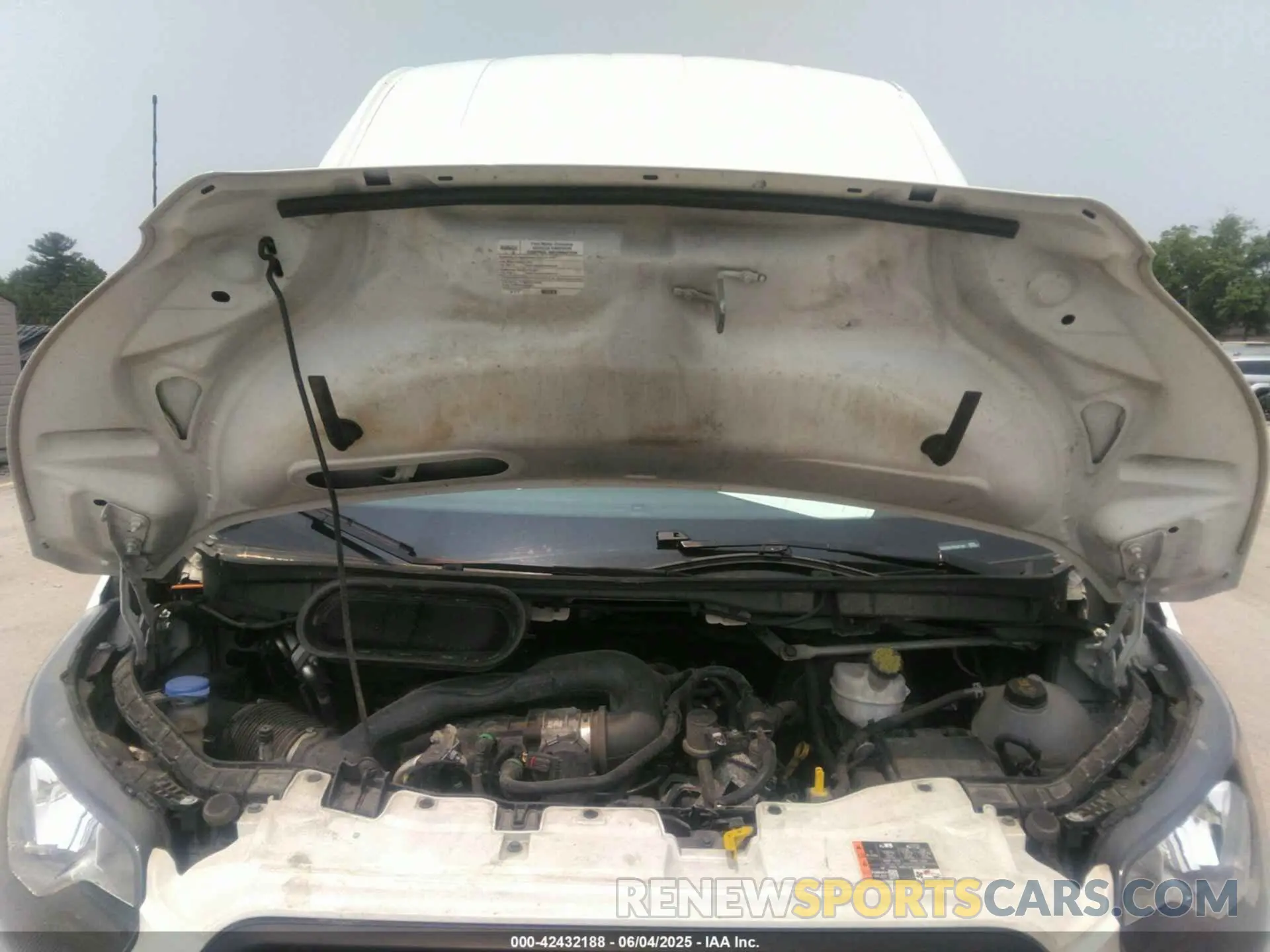 10 Photograph of a damaged car 1FTBR2X87PKB02108 FORD TRANSIT-250 2023