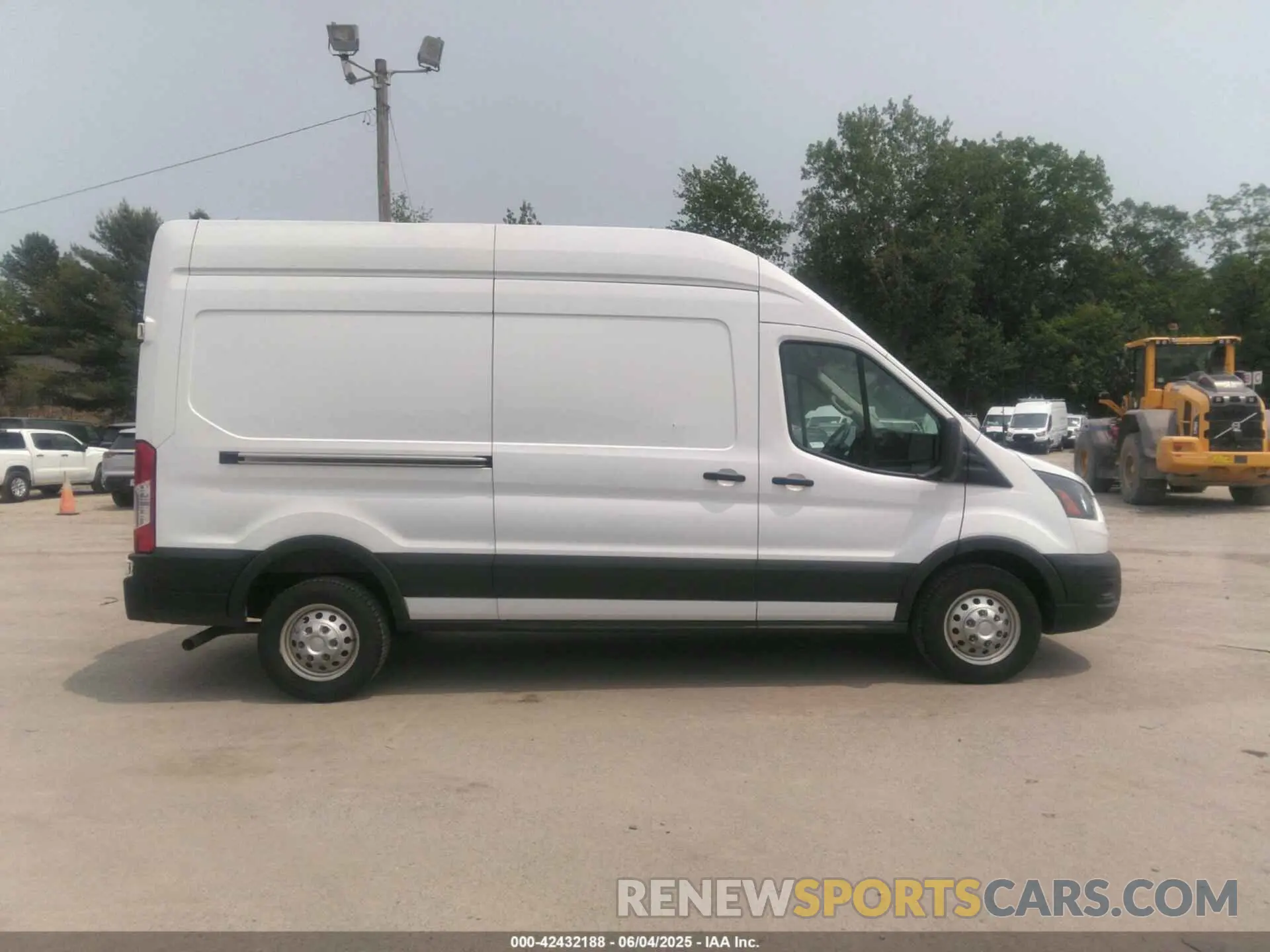 13 Photograph of a damaged car 1FTBR2X87PKB02108 FORD TRANSIT-250 2023