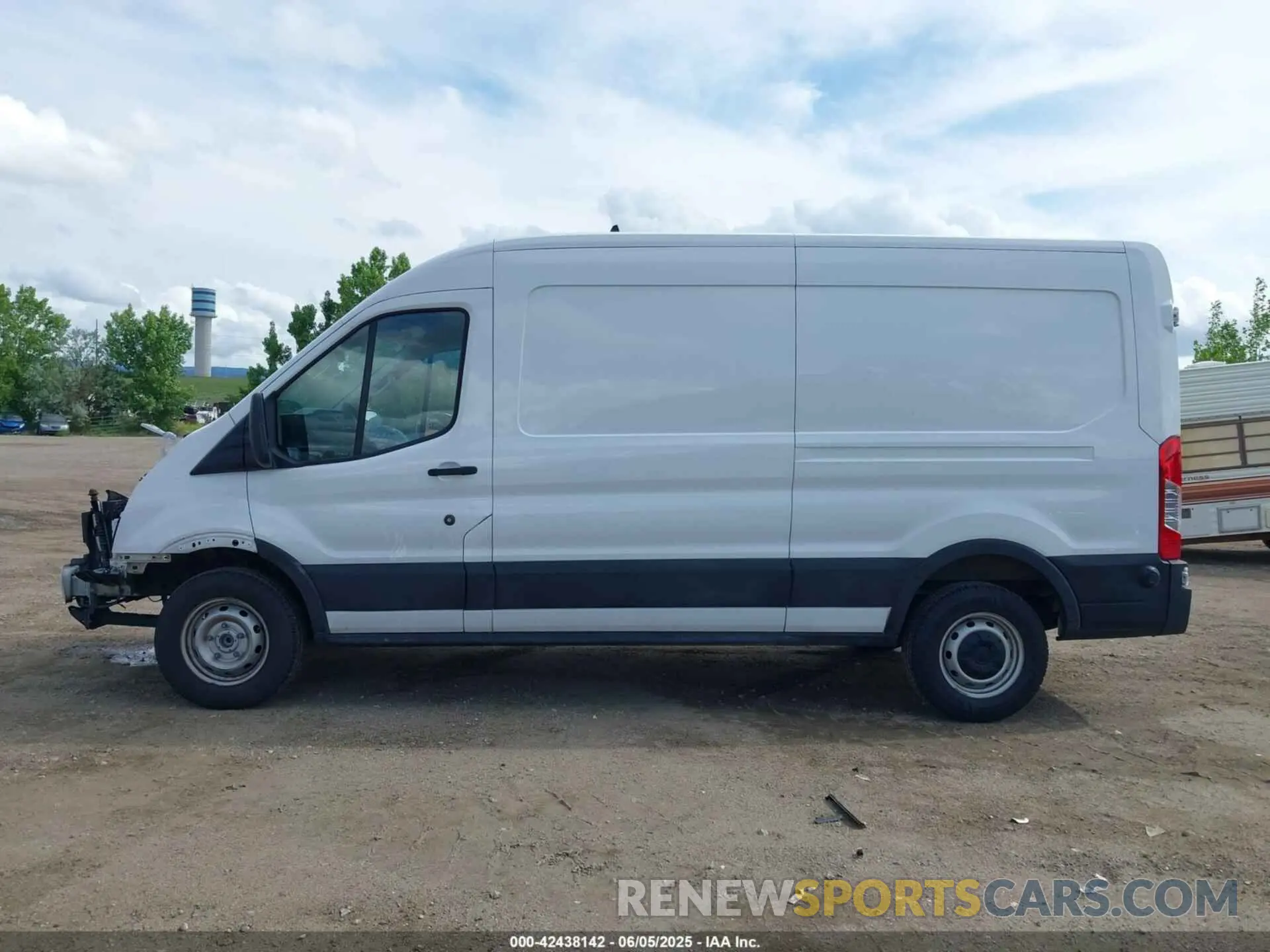 15 Photograph of a damaged car 1FTBR1C84RKA32473 FORD TRANSIT-250 2024