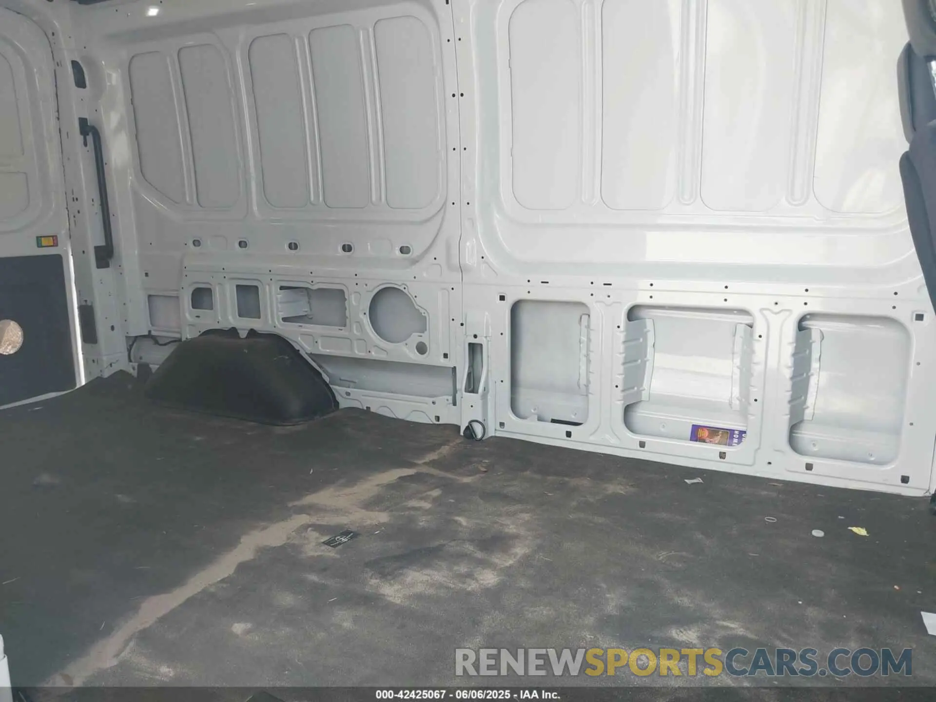8 Photograph of a damaged car 1FTBR1C86RKB18111 FORD TRANSIT-250 2024