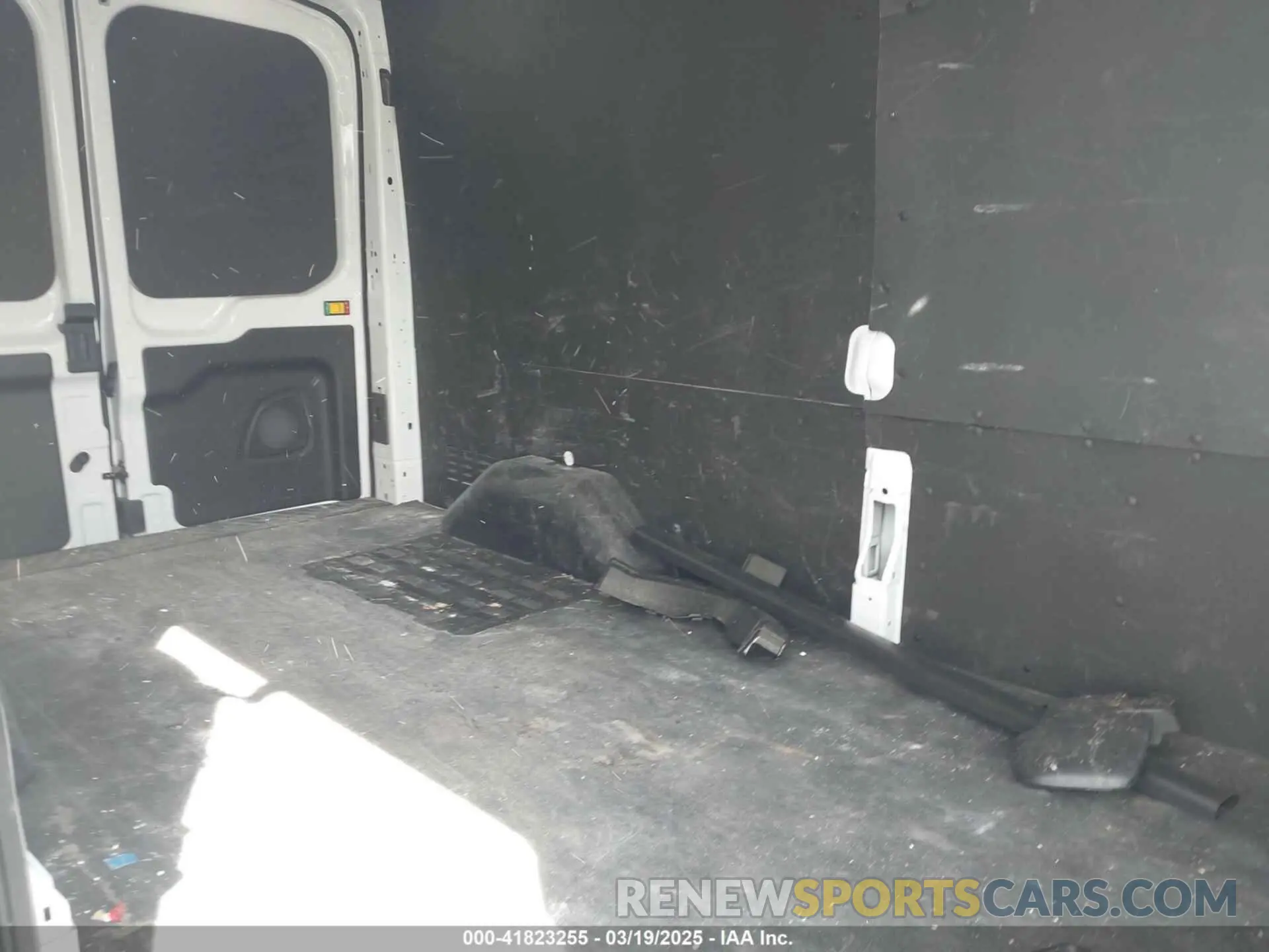 8 Photograph of a damaged car 1FTBR1C8XRKA46961 FORD TRANSIT-250 2024
