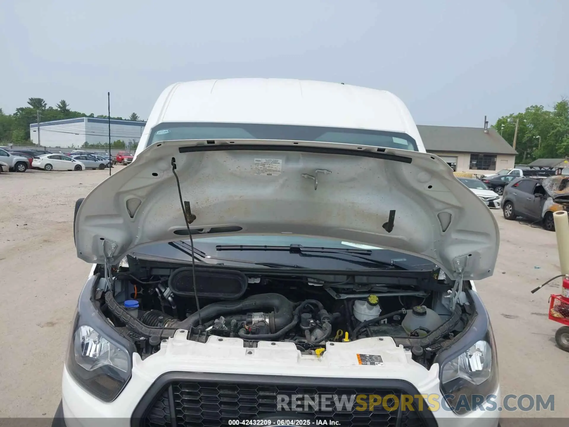 10 Photograph of a damaged car 1FTBR2C82RKA72122 FORD TRANSIT-250 2024
