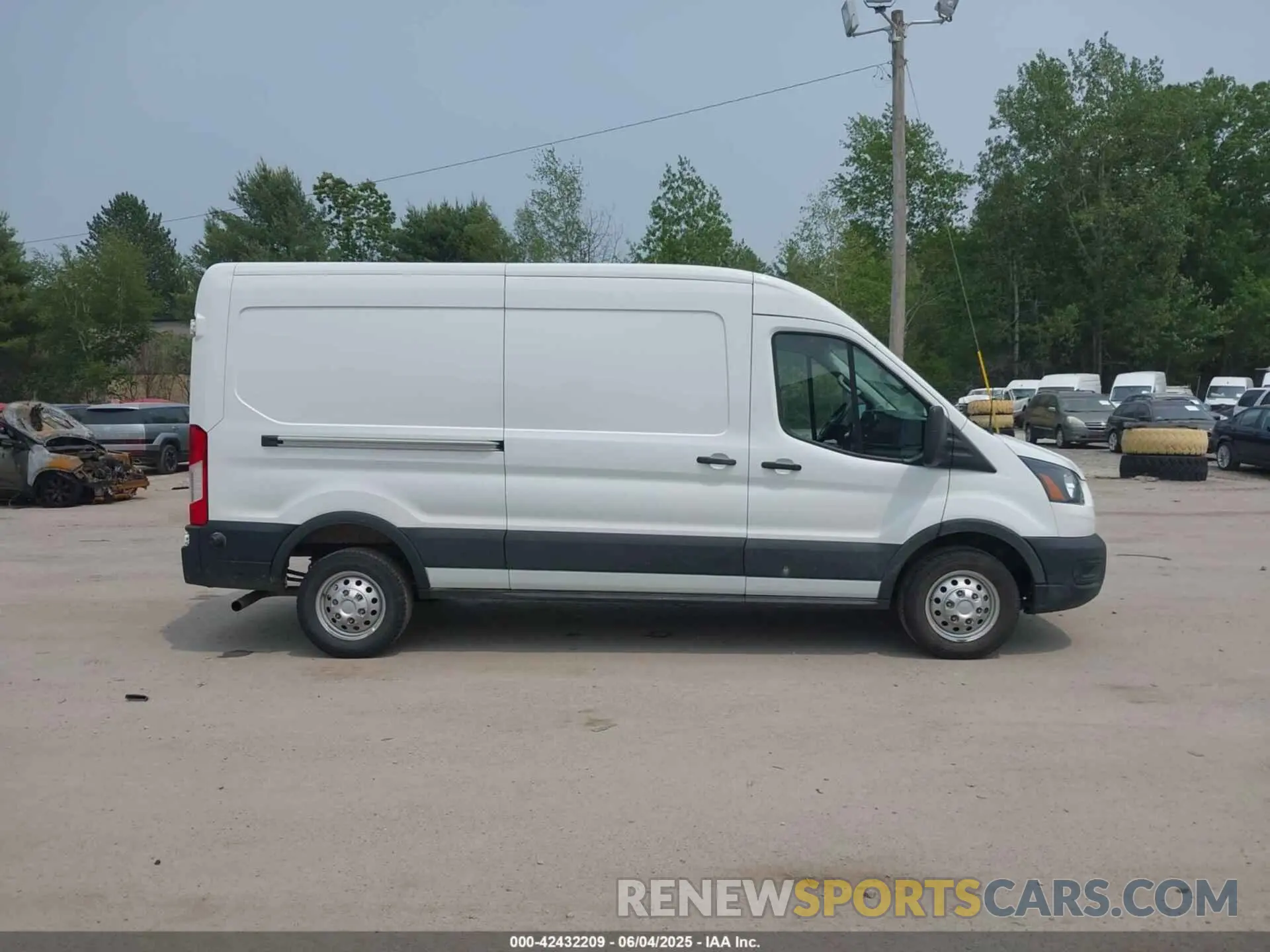 13 Photograph of a damaged car 1FTBR2C82RKA72122 FORD TRANSIT-250 2024