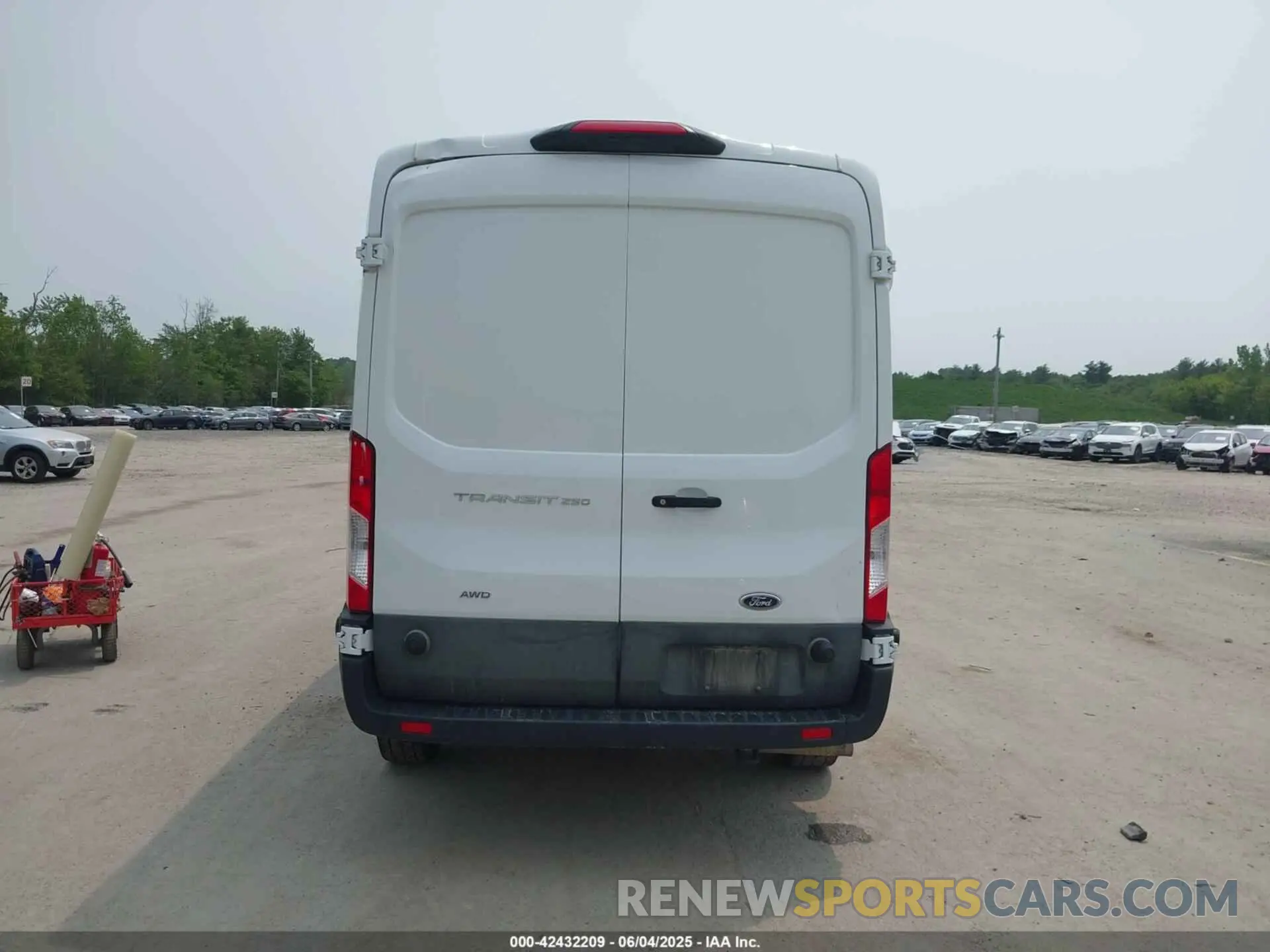 16 Photograph of a damaged car 1FTBR2C82RKA72122 FORD TRANSIT-250 2024