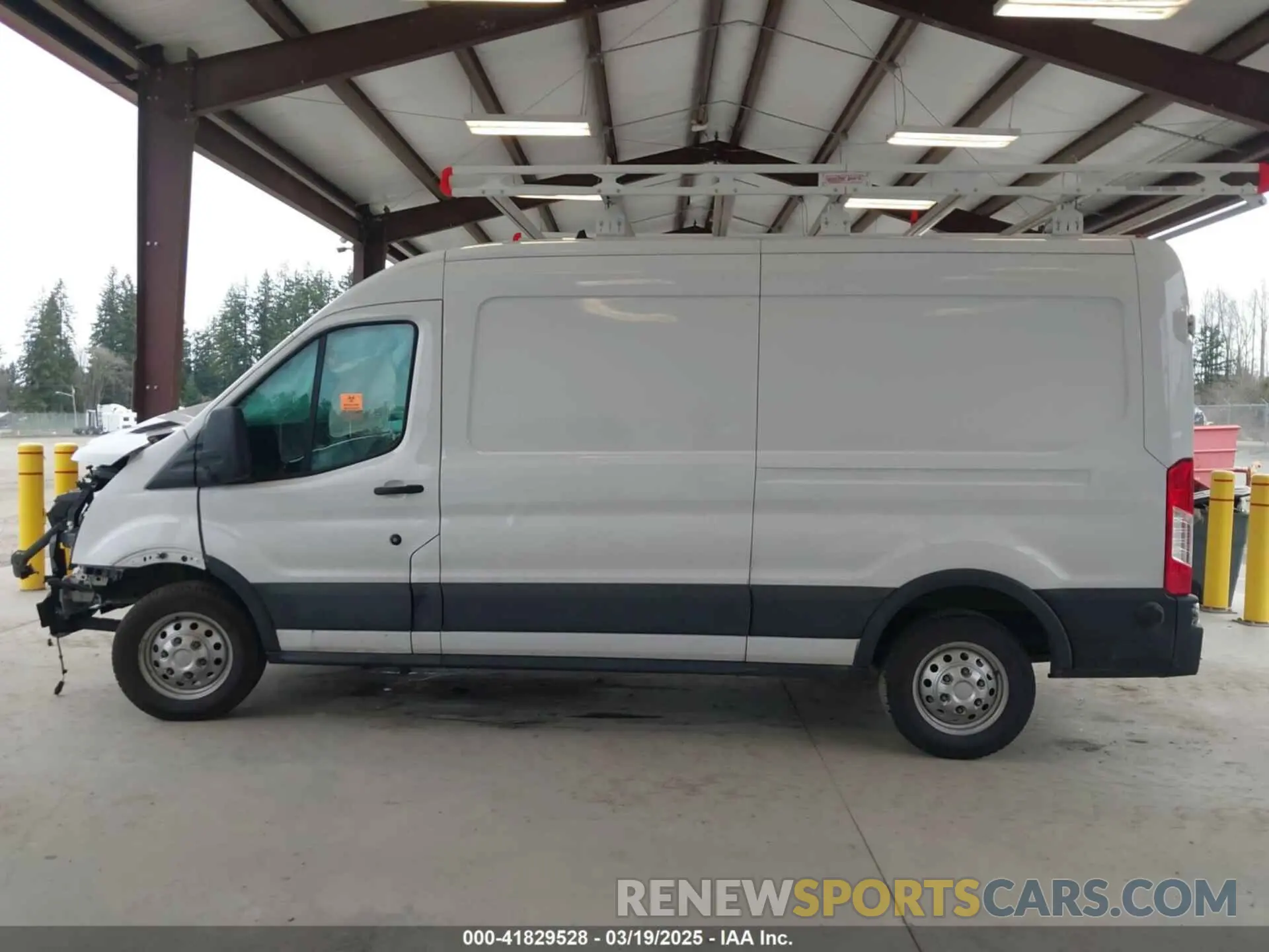 14 Photograph of a damaged car 1FTBR2C82RKA94637 FORD TRANSIT-250 2024