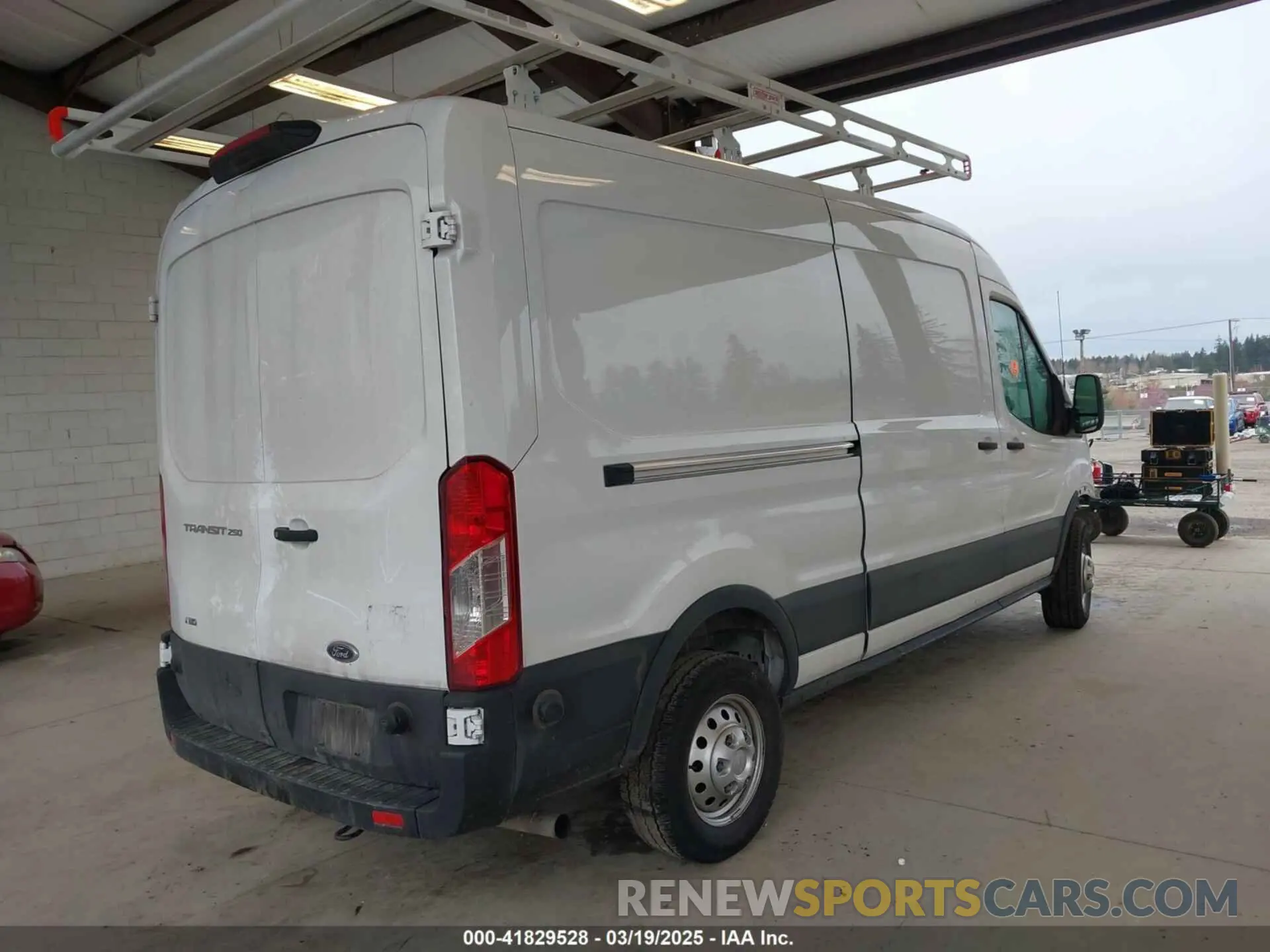 4 Photograph of a damaged car 1FTBR2C82RKA94637 FORD TRANSIT-250 2024