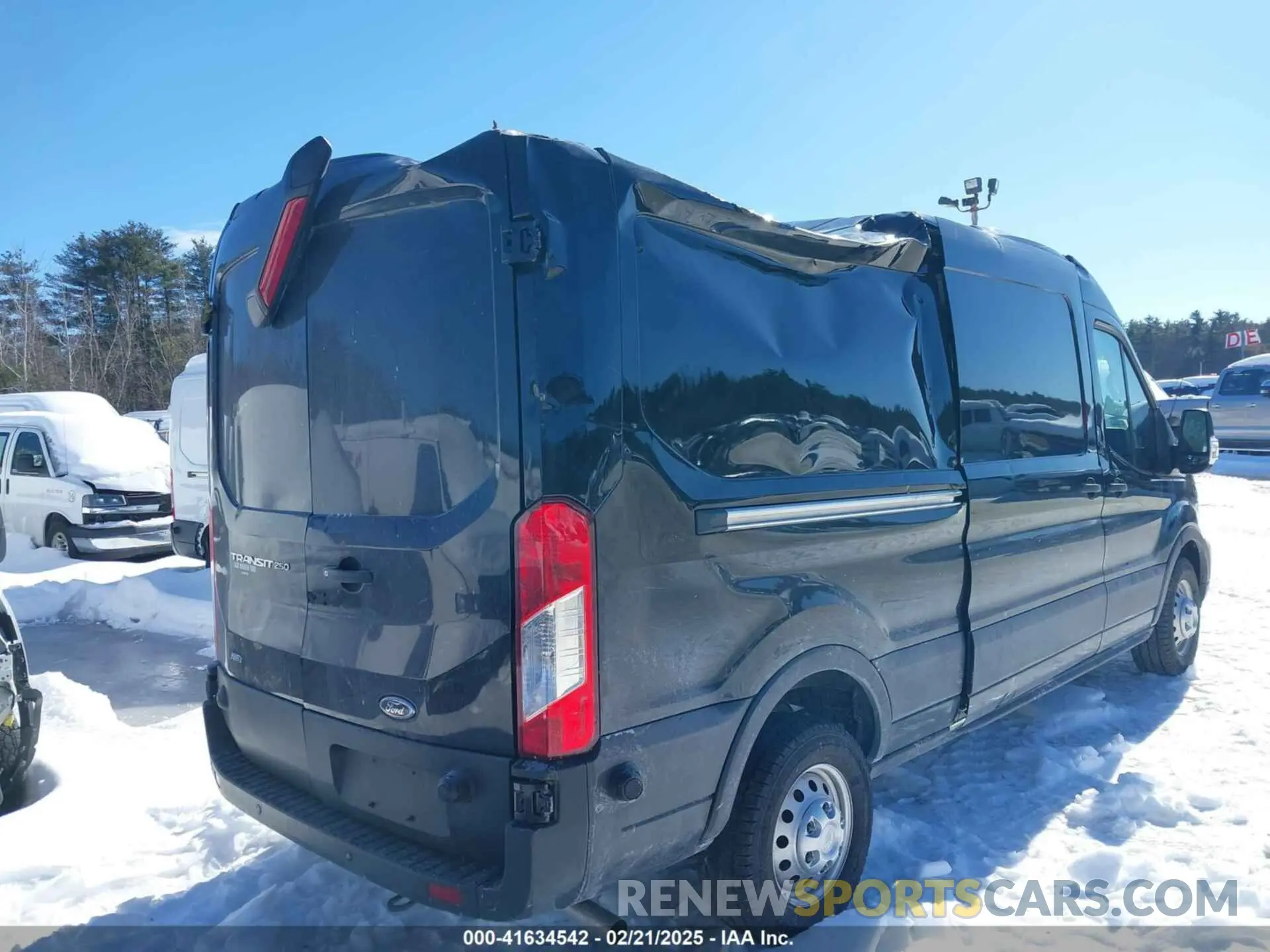 4 Photograph of a damaged car 1FTBR2C84RKA92355 FORD TRANSIT-250 2024