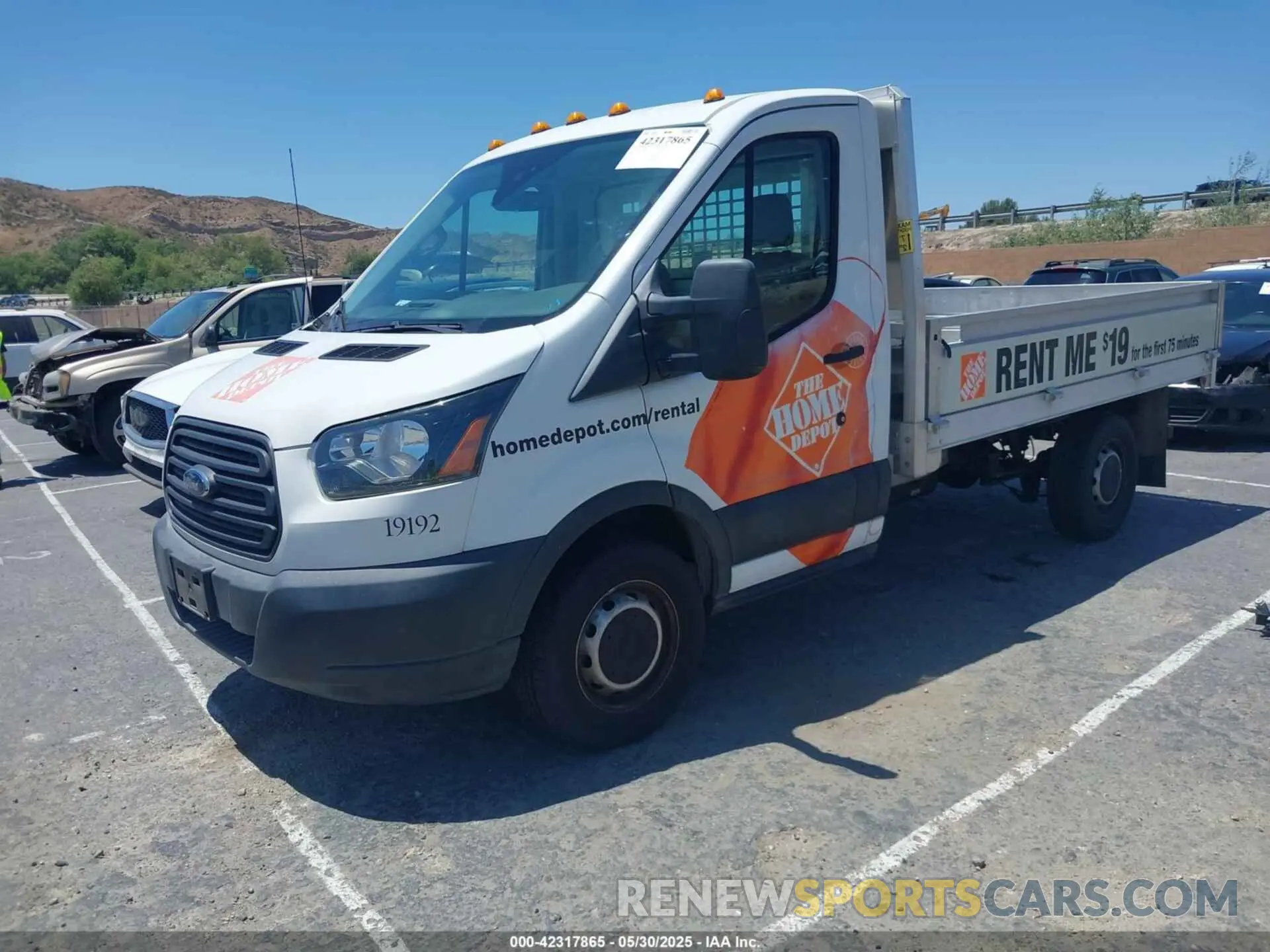 2 Photograph of a damaged car 1FDYR5ZM0KKA40755 FORD TRANSIT-250 CAB 2019