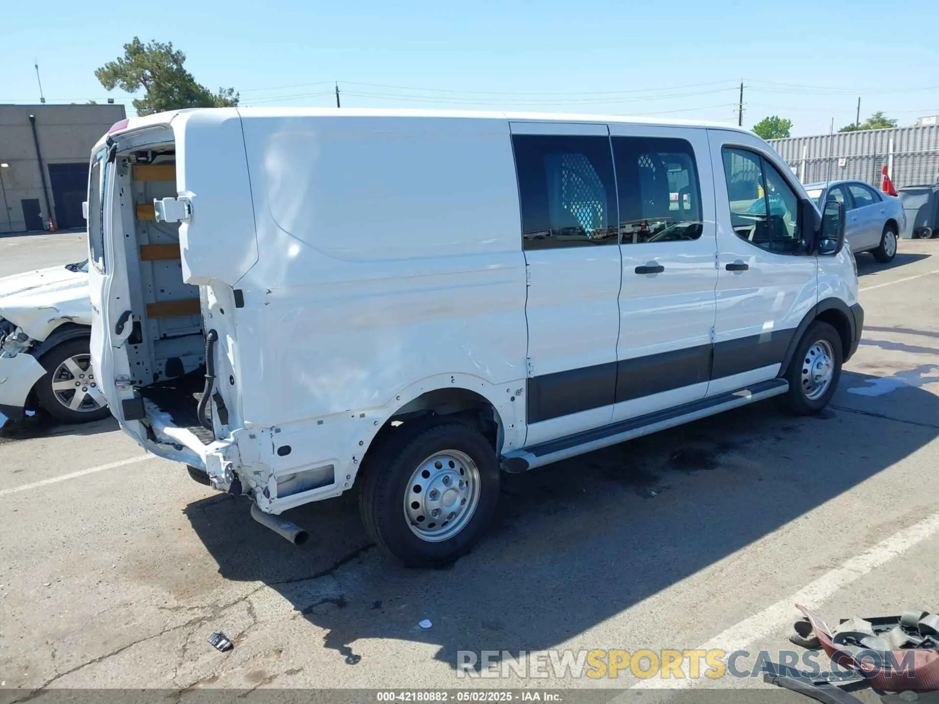 4 Photograph of a damaged car 1FTBR2Y84PKA44893 FORD TRANSIT-250 CARGO 2023
