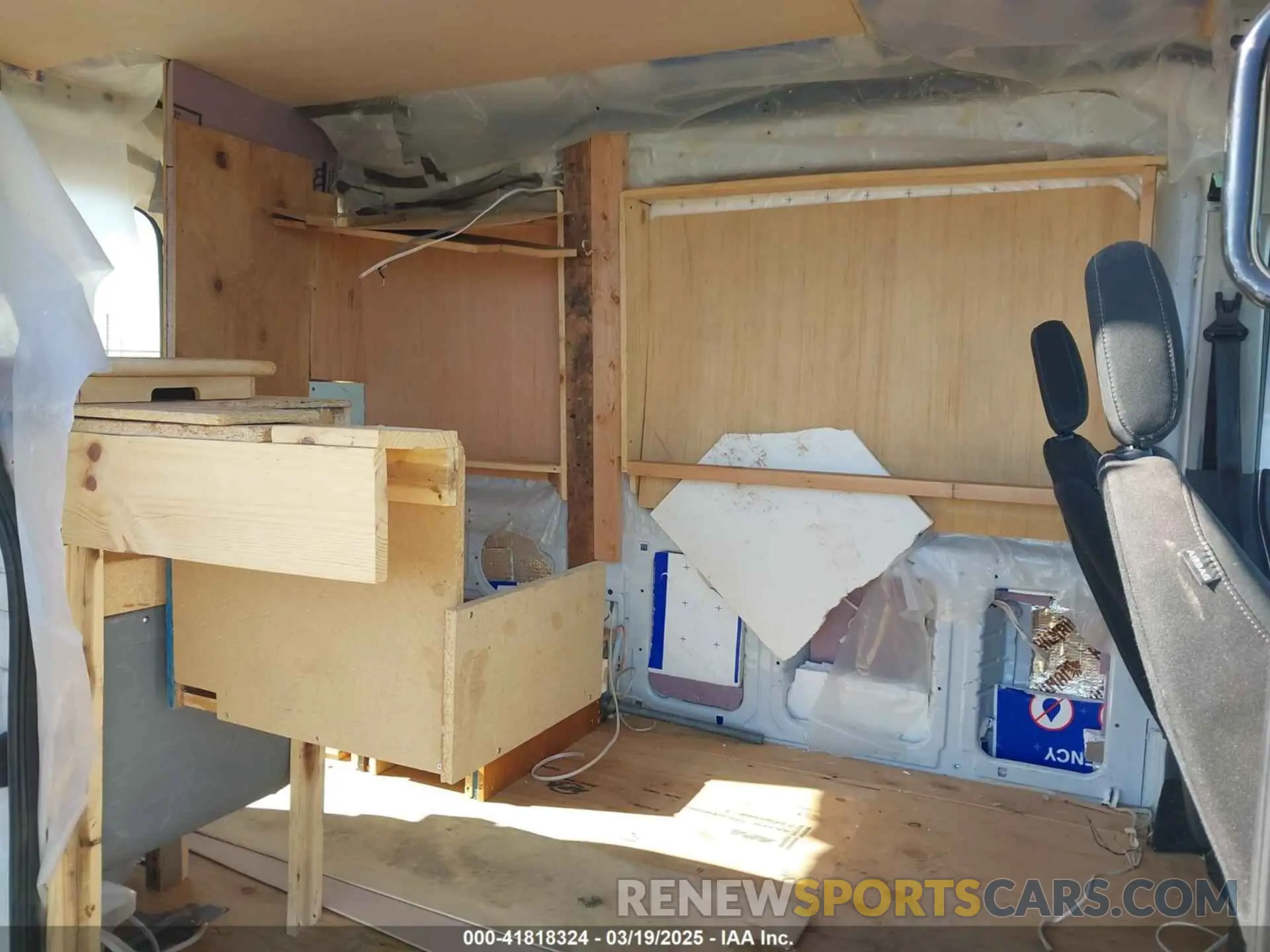 8 Photograph of a damaged car 1FTBR1C8XLKA03938 FORD TRANSIT-250 CARGO VAN 2020