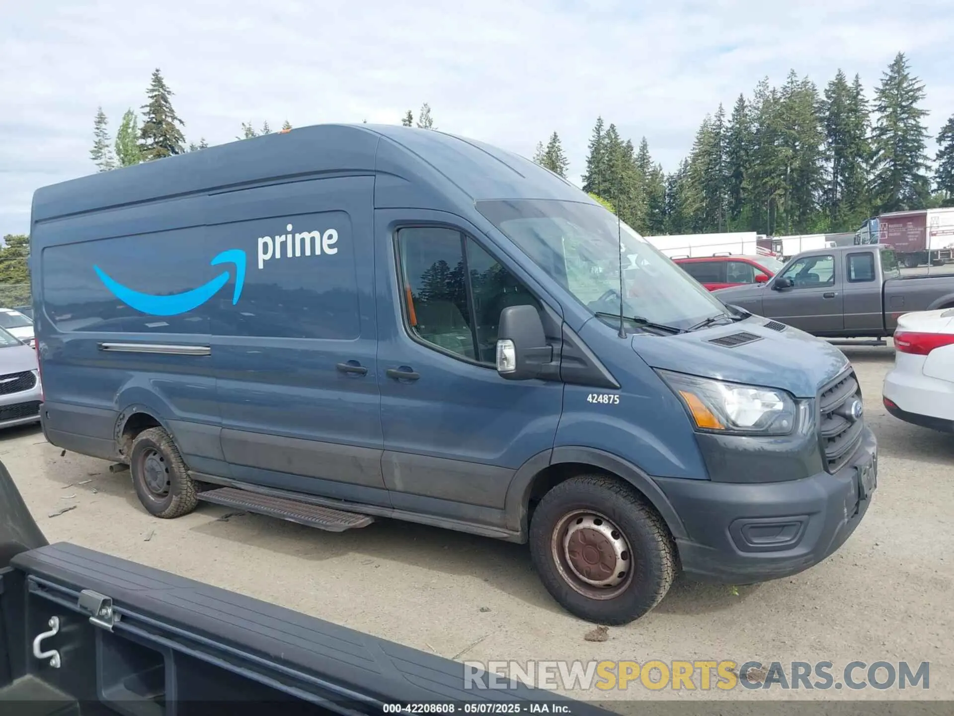 13 Photograph of a damaged car 1FTBR3X85LKA28378 FORD TRANSIT-250 CARGO VAN 2020