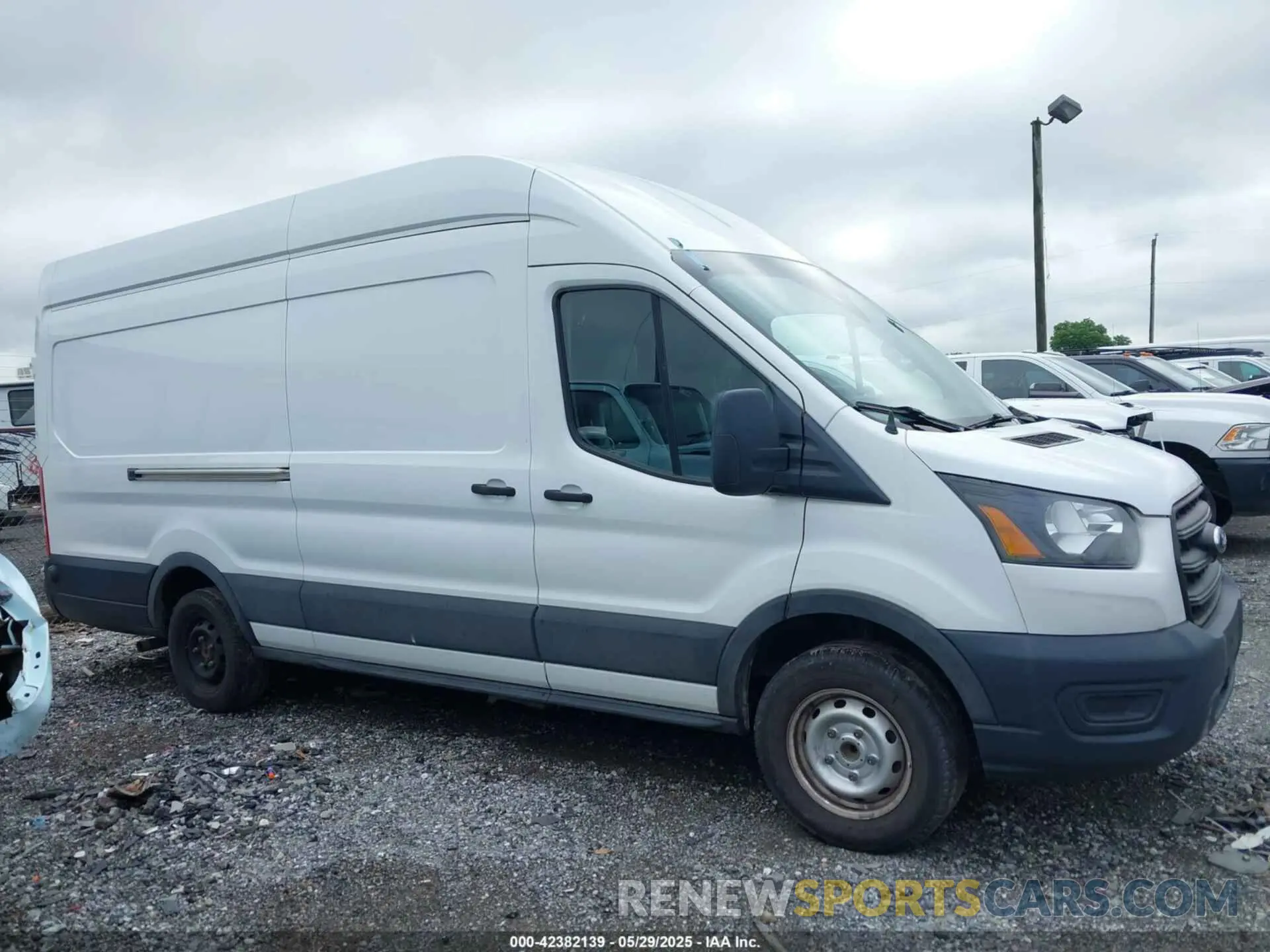 13 Photograph of a damaged car 1FTBR3X87LKB51535 FORD TRANSIT-250 CARGO VAN 2020