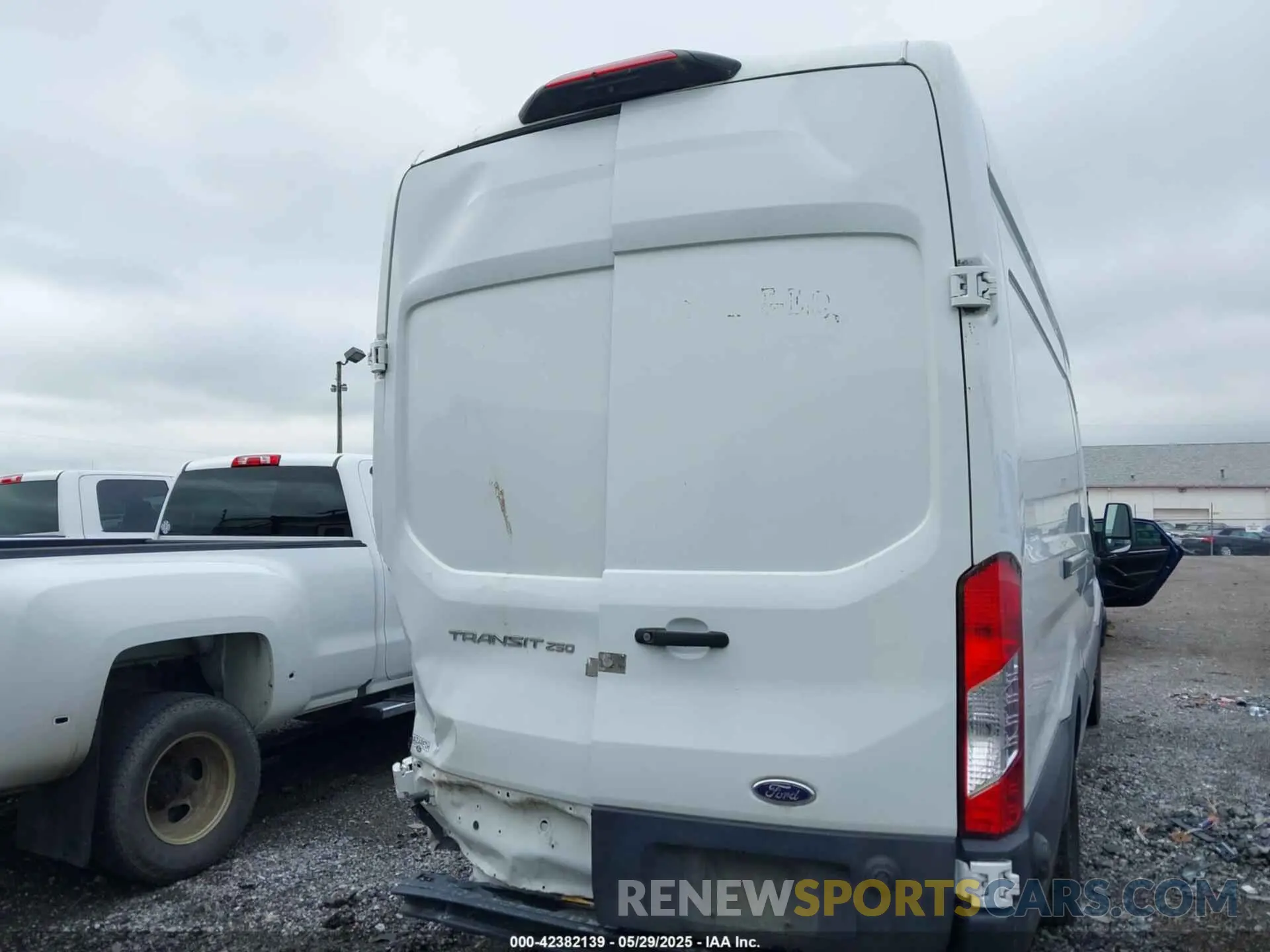 16 Photograph of a damaged car 1FTBR3X87LKB51535 FORD TRANSIT-250 CARGO VAN 2020