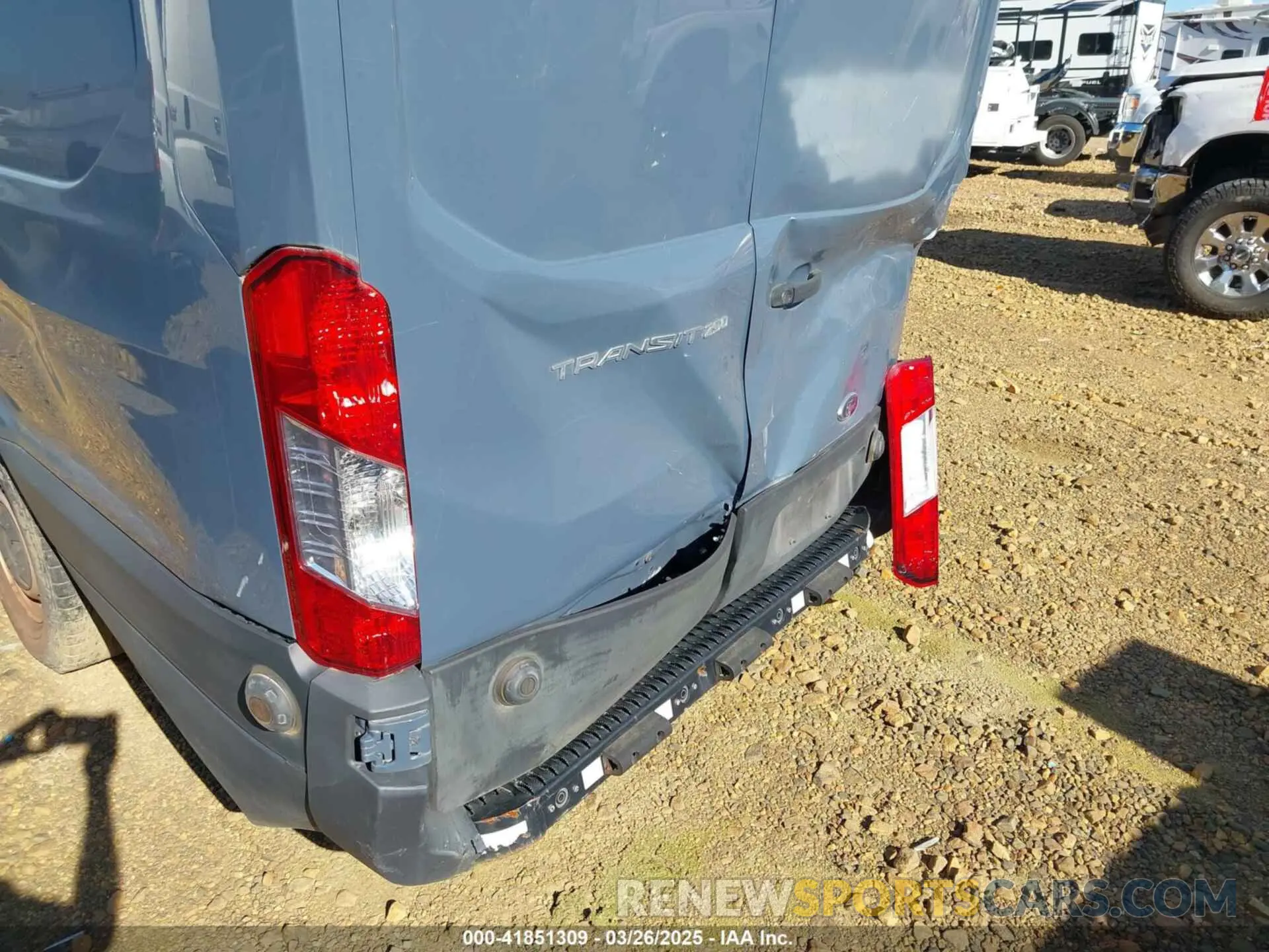17 Photograph of a damaged car 1FTBR3X88LKA72598 FORD TRANSIT-250 CARGO VAN 2020