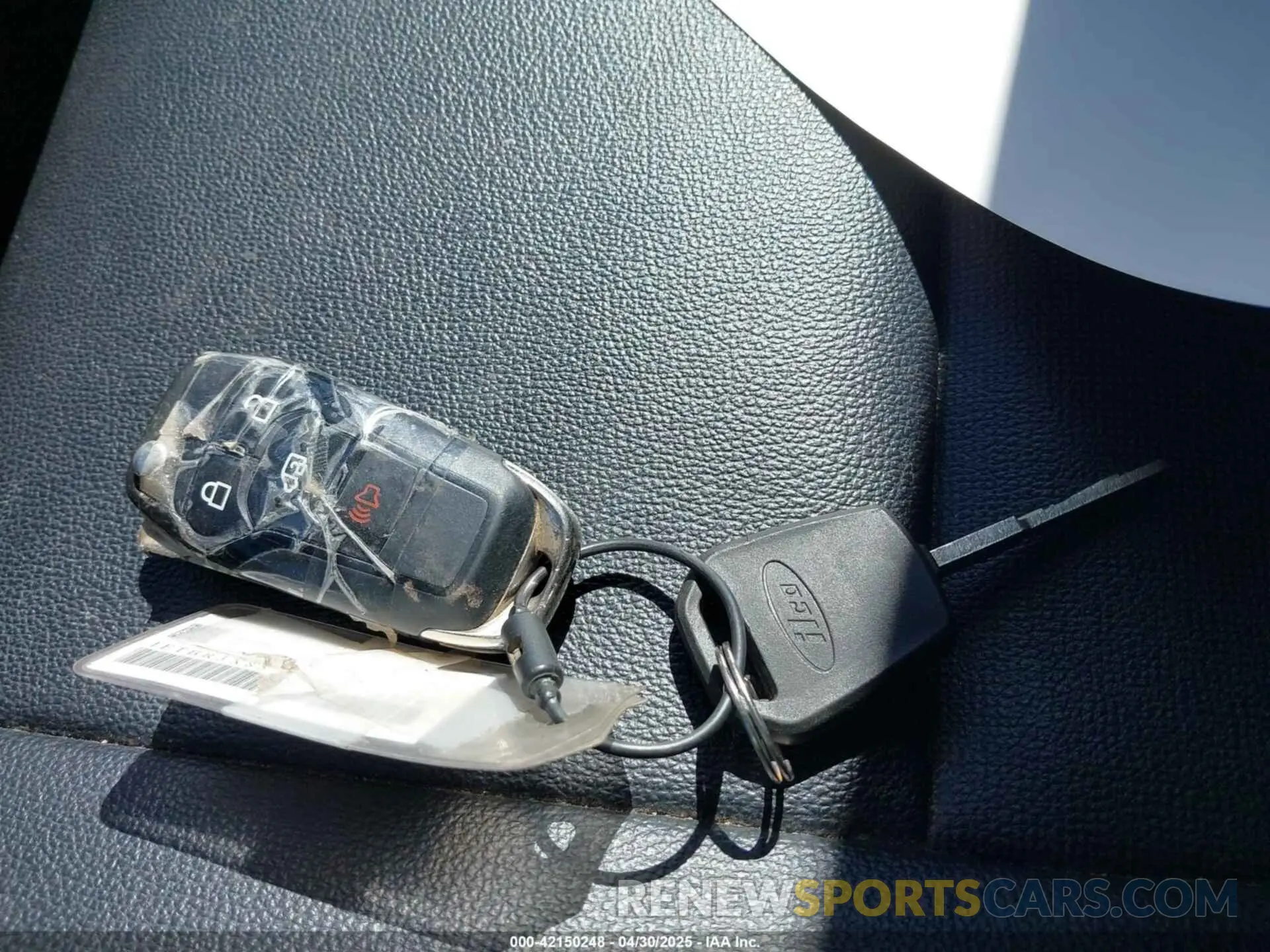11 Photograph of a damaged car 1FTBR3X85NKA74408 FORD TRANSIT-250 CARGO VAN 2022