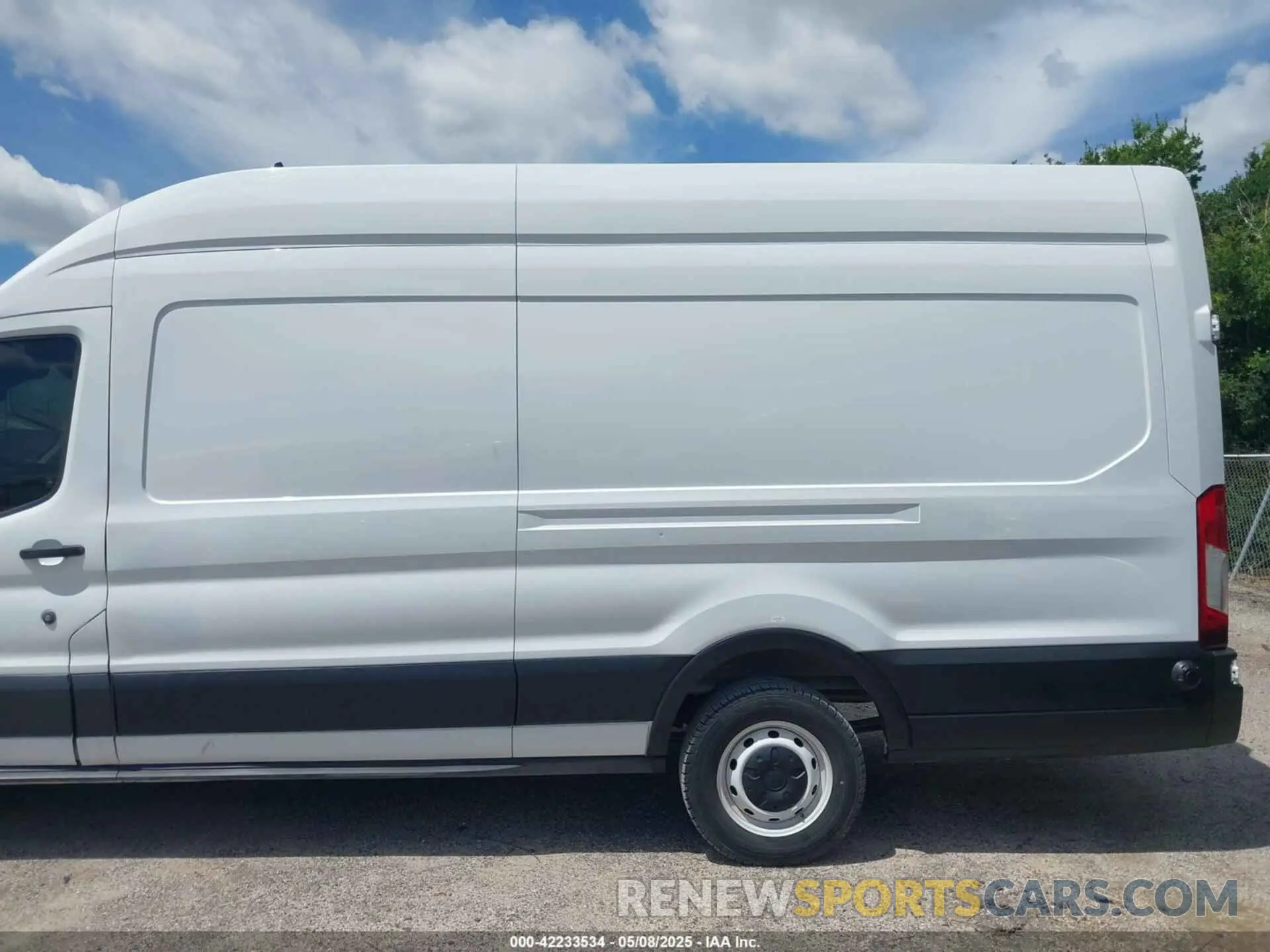 14 Photograph of a damaged car 1FTBR3X89NKA23915 FORD TRANSIT-250 CARGO VAN 2022