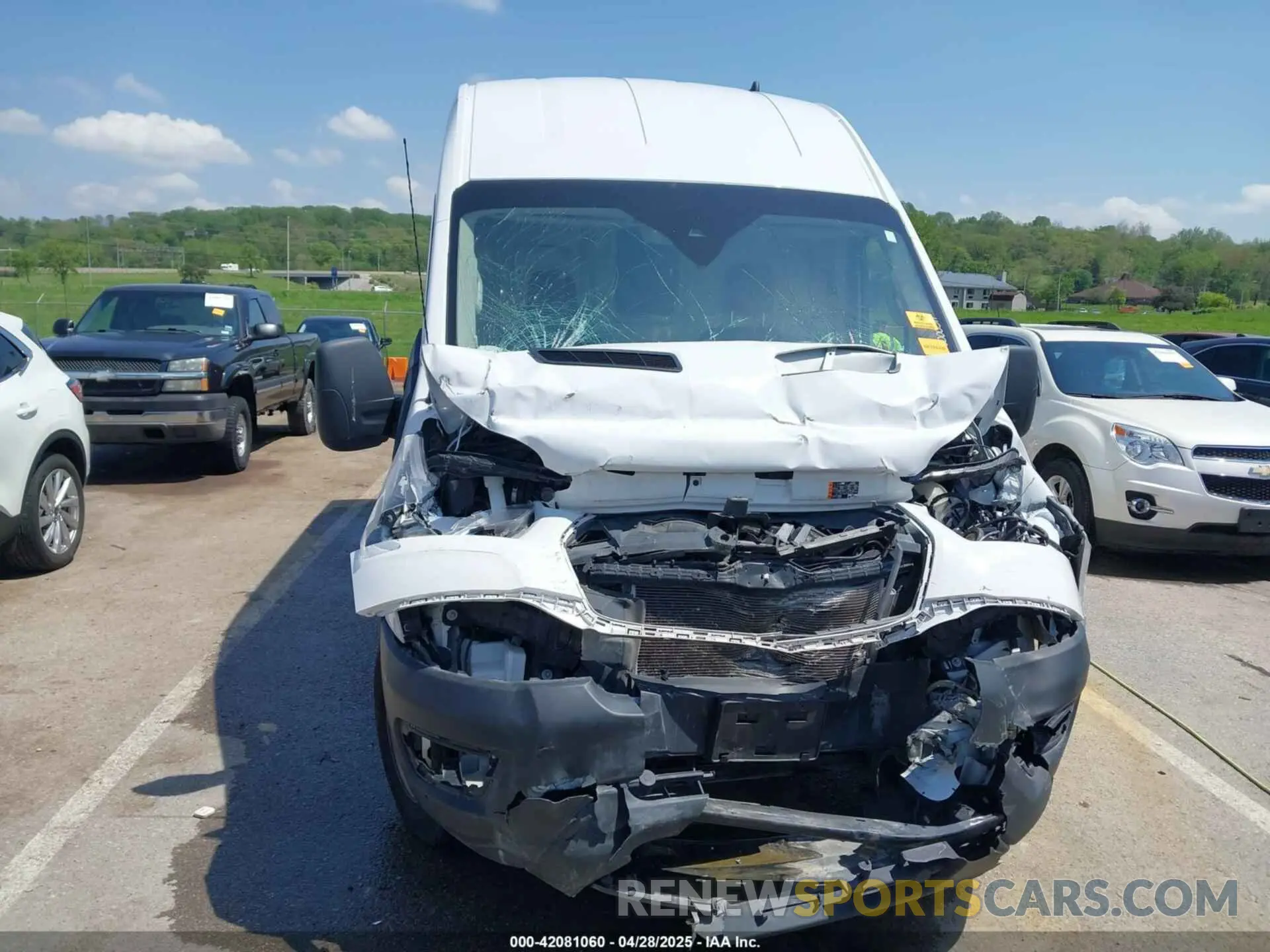 12 Photograph of a damaged car 1FTBR3X8XNKA31327 FORD TRANSIT-250 CARGO VAN 2022