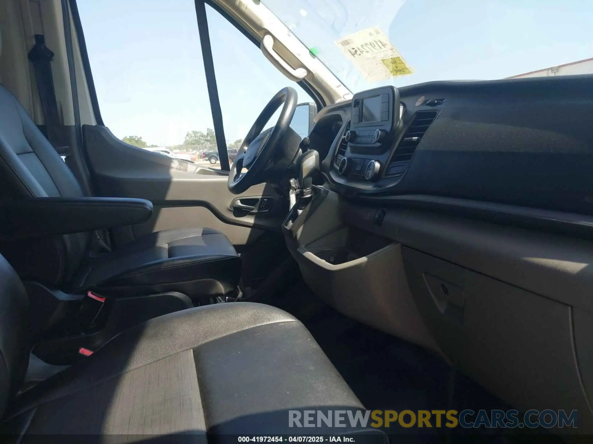 5 Photograph of a damaged car 1FTBR2C87PKB38306 FORD TRANSIT-250 CARGO VAN 2023
