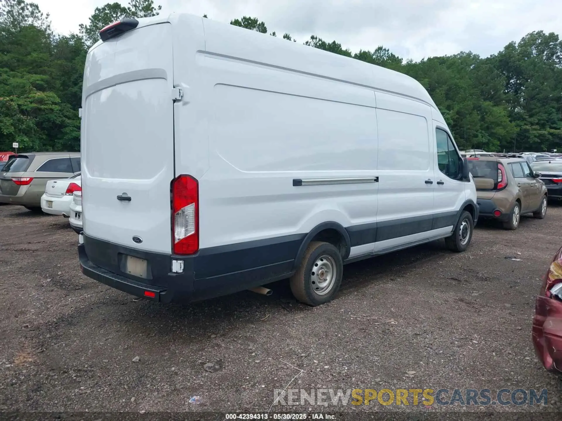 4 Photograph of a damaged car 1FTBR3X81PKA70889 FORD TRANSIT-250 CARGO VAN 2023
