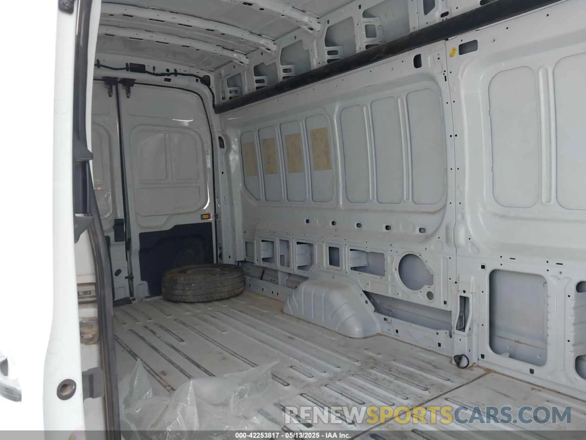 8 Photograph of a damaged car 1FTBR3X83PKA97706 FORD TRANSIT-250 CARGO VAN 2023