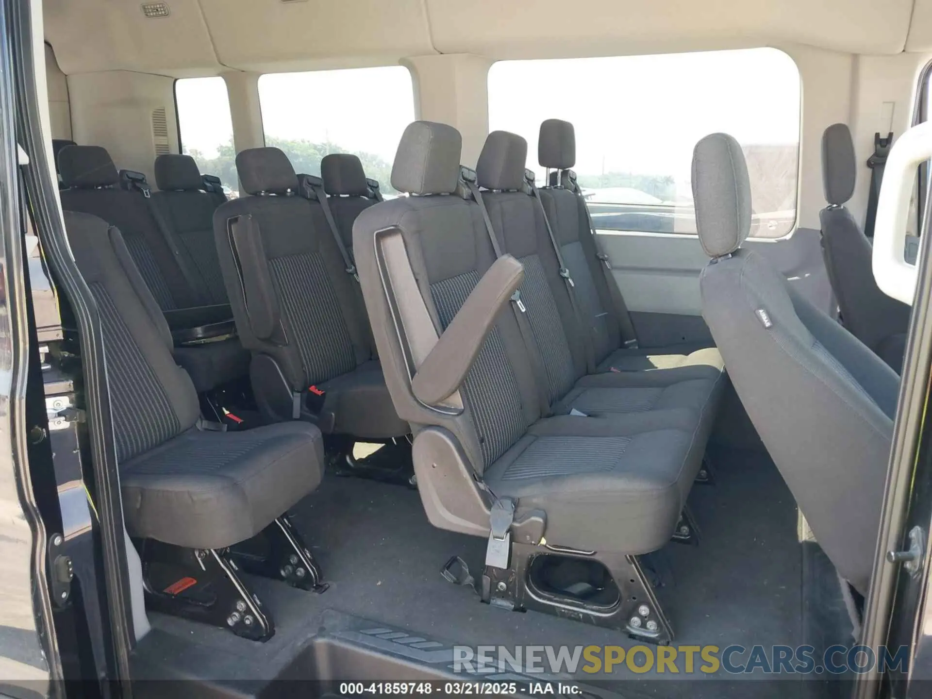 8 Photograph of a damaged car 1FBAX2CG4KKA76658 FORD TRANSIT-350 2019