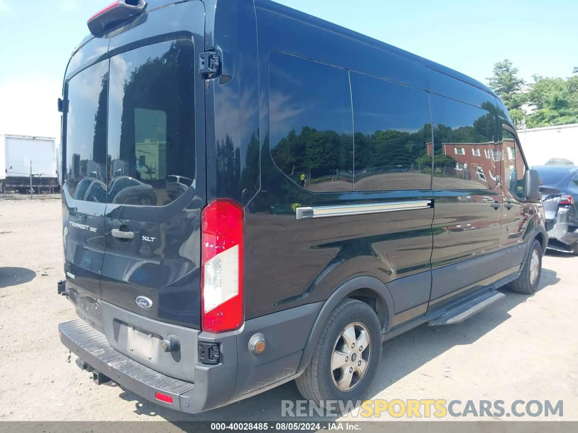 4 Photograph of a damaged car 1FBAX2CG5KKA77205 FORD TRANSIT-350 2019