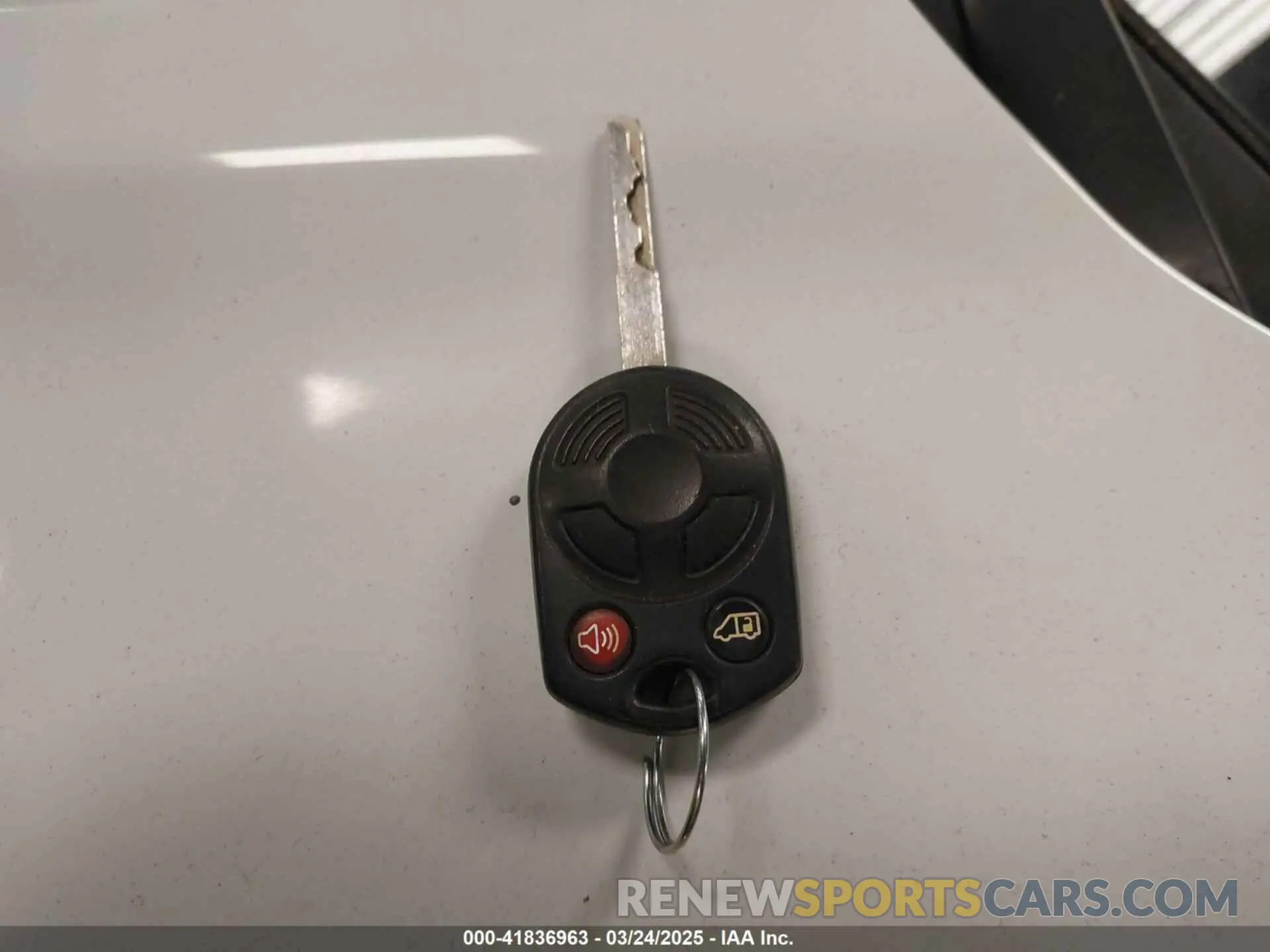 11 Photograph of a damaged car 1FBAX2CG7KKA34078 FORD TRANSIT-350 2019