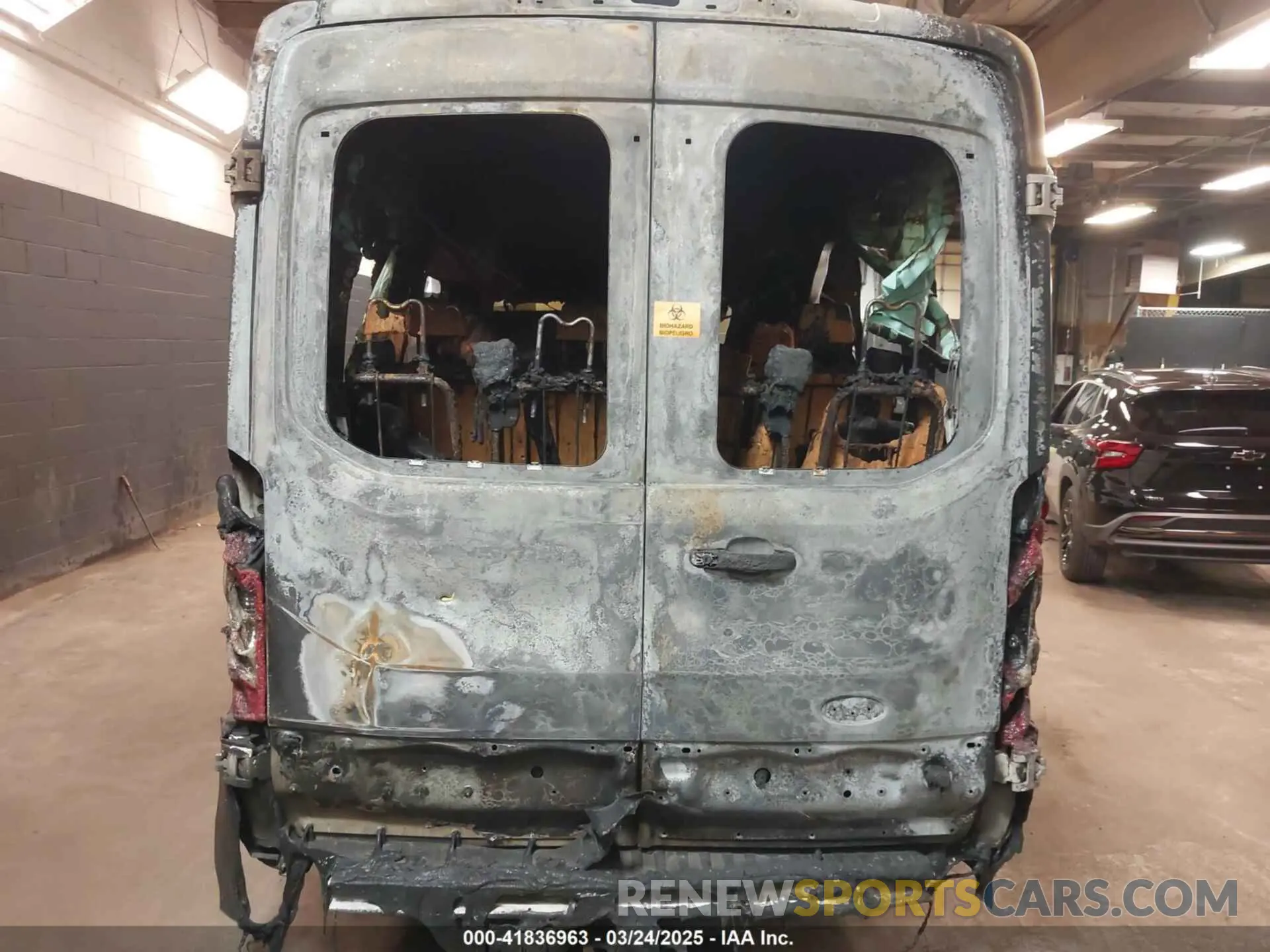 6 Photograph of a damaged car 1FBAX2CG7KKA34078 FORD TRANSIT-350 2019