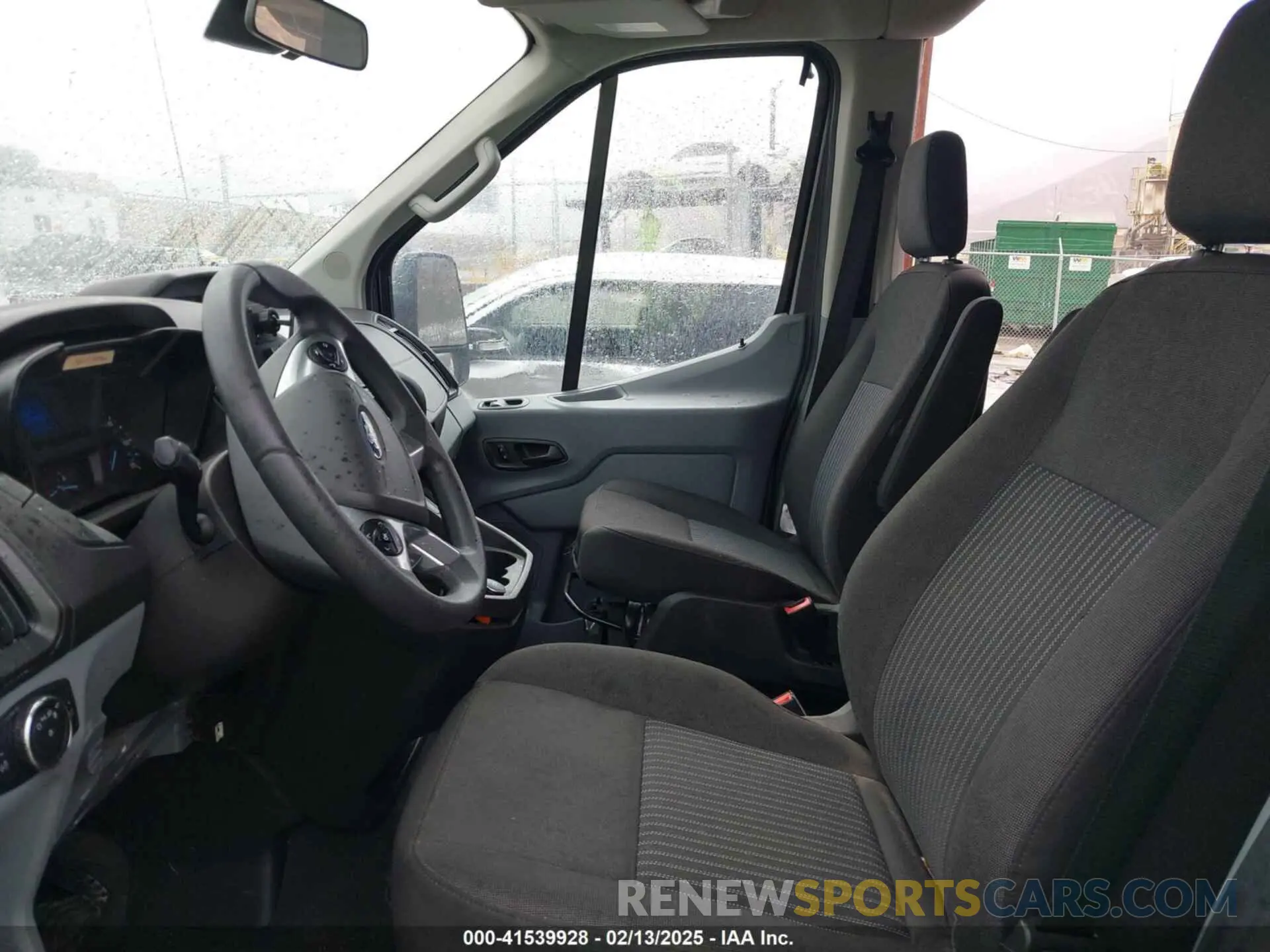 5 Photograph of a damaged car 1FBAX2CG9KKA46619 FORD TRANSIT-350 2019